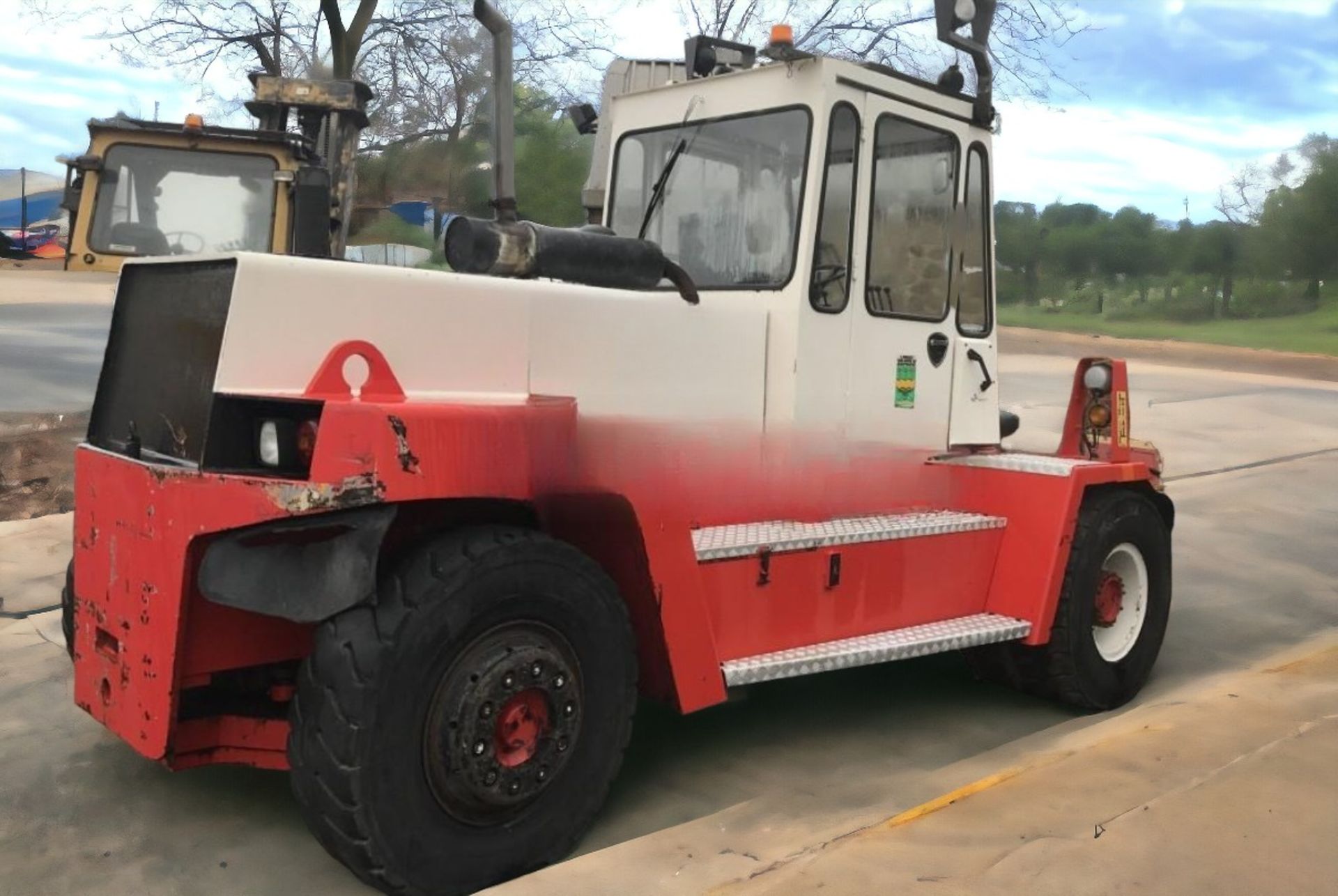 2000 SVE TRUCK 15/120 DIESEL FORKLIFT