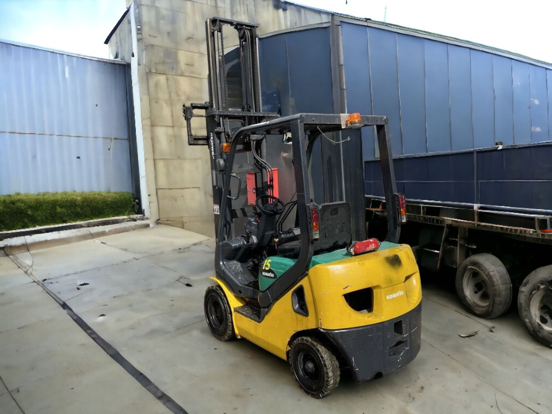 2008 KOMATSU FD15T-20R DIESEL FORKLIFT - Image 2 of 12