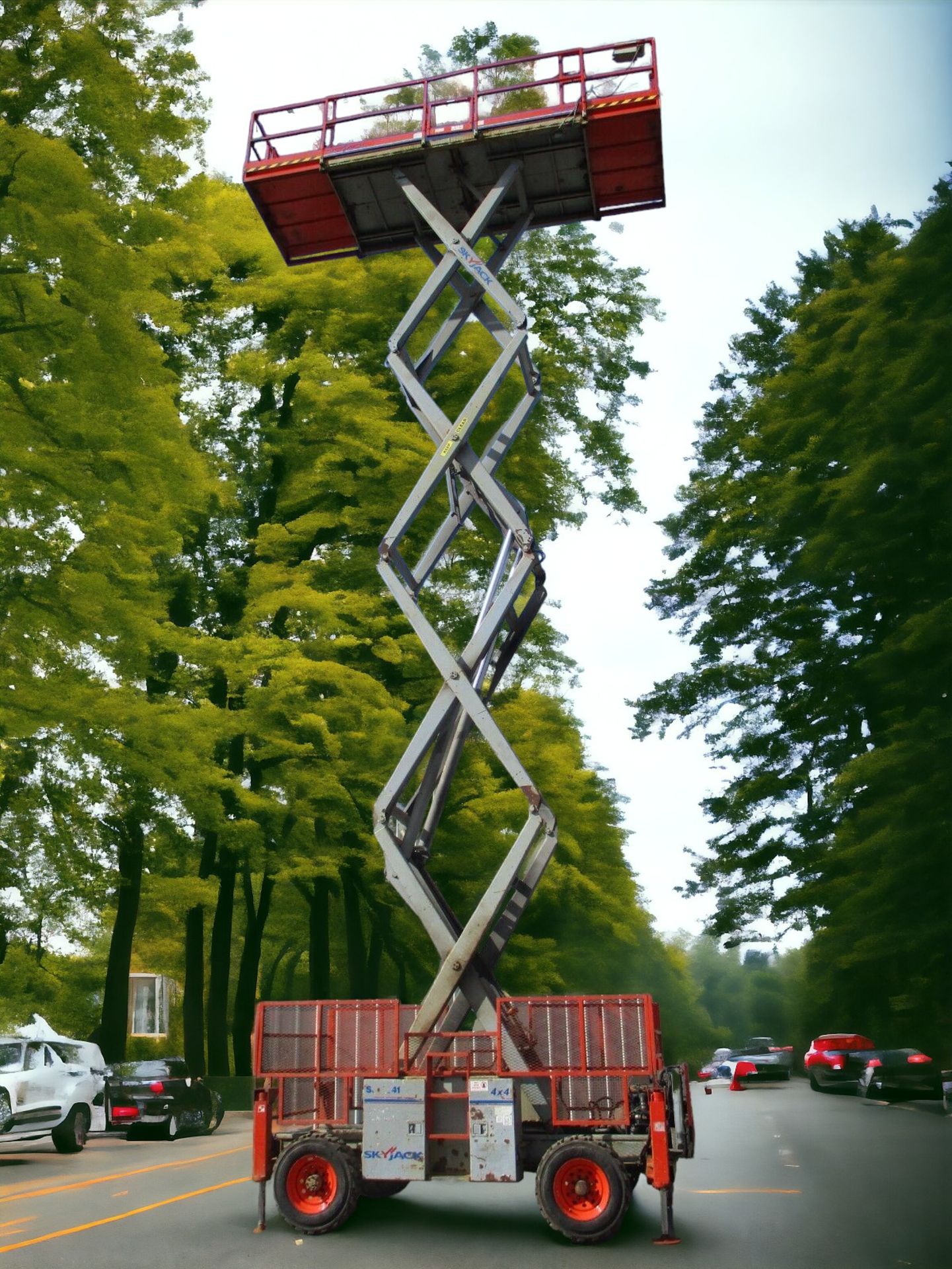 2007 ELEVATE YOUR PROJECTS WITH THE SKYJACK SJ8841 SCISSOR LIFT - Image 7 of 11