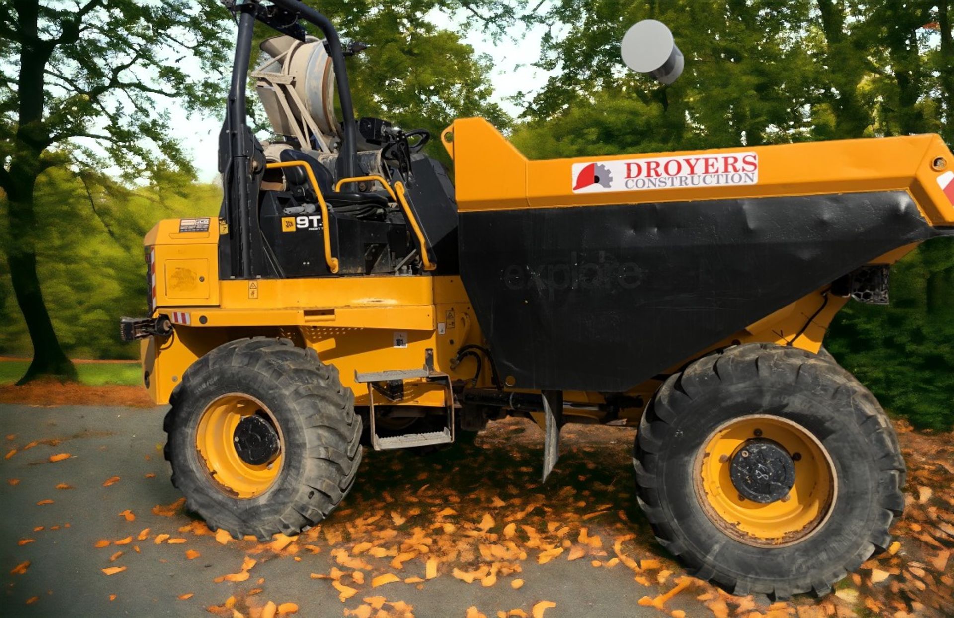 JCB 9 FT ,9 TON SITE DUMPER - Image 4 of 9