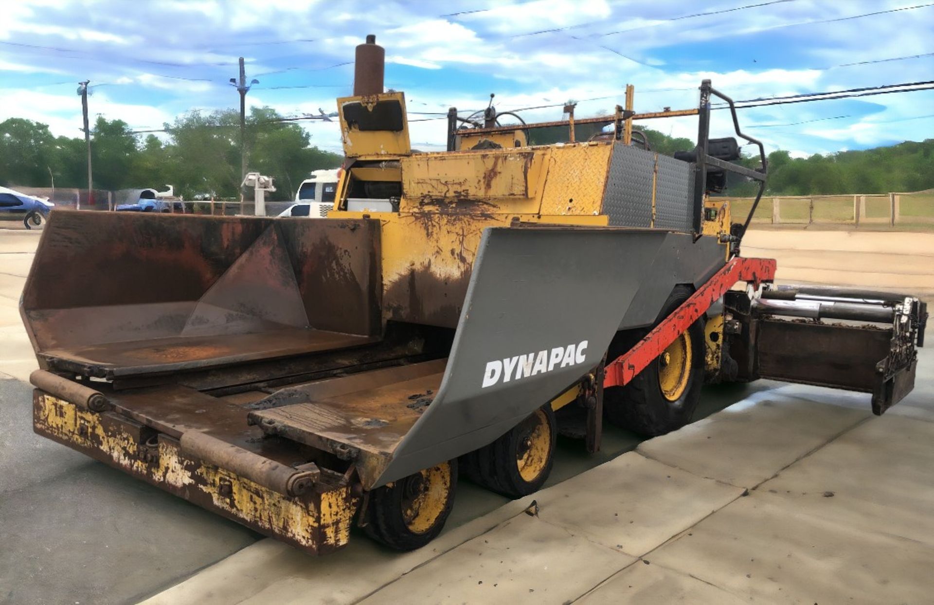 DYNAPAC CC11011P ASPHALT TARMAC PAVER - Image 10 of 13