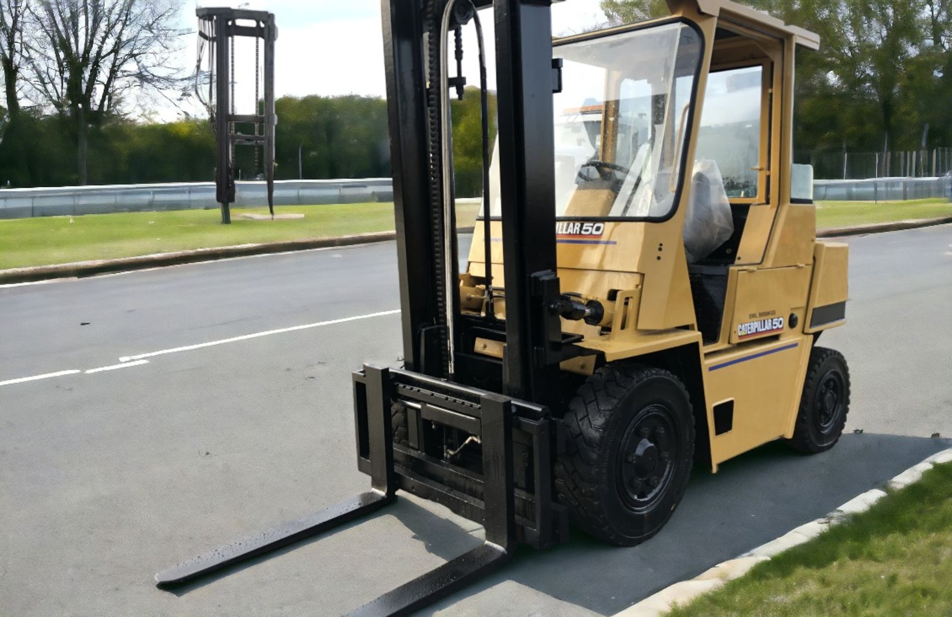 CAT 50 (5 TON) DIESEL FORKLIFT - Image 4 of 8