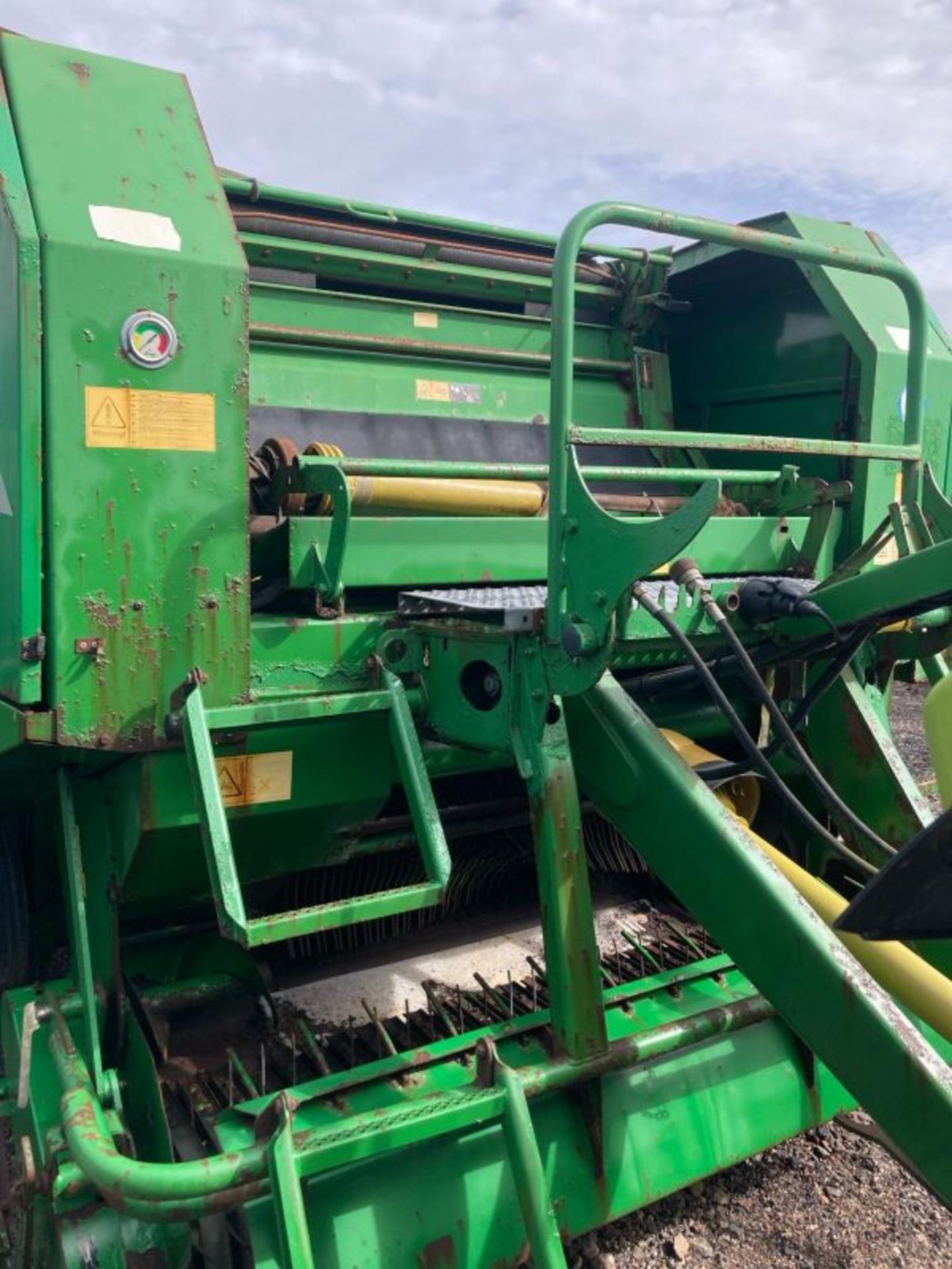 MCHALE FUSHION SINGLE AXLE BALER WRAPPER COMBINATION - Image 11 of 12