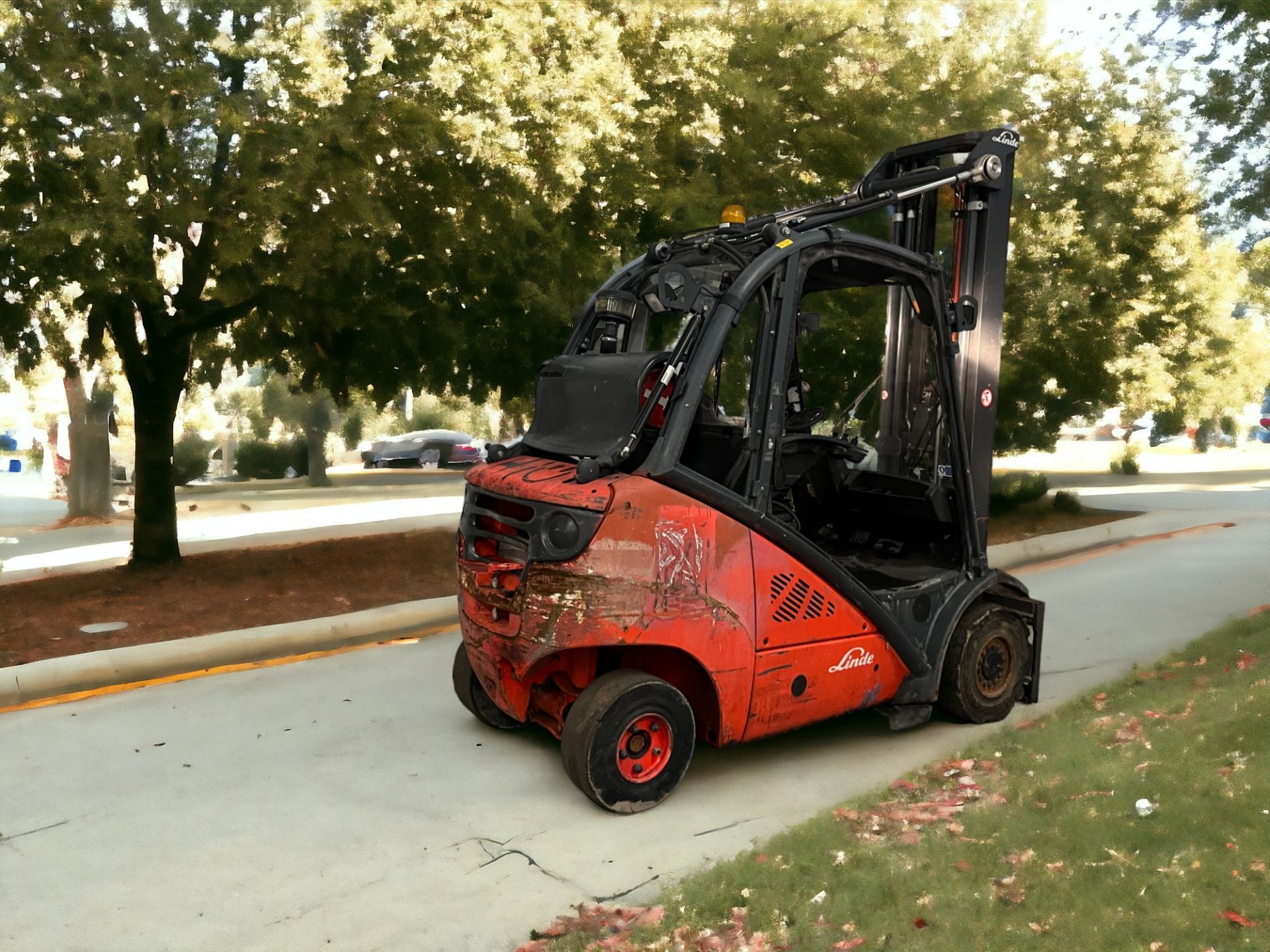 LINDE LPG FORKLIFT - MODEL H30T (2008) - Image 6 of 6