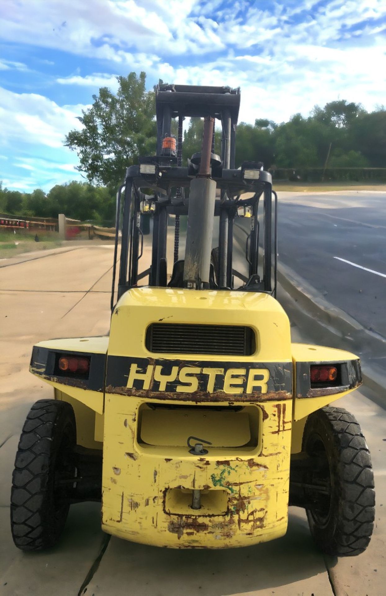 HYSTER H10.00XM ,10 TON DIESEL FORKLIFT - Image 8 of 9