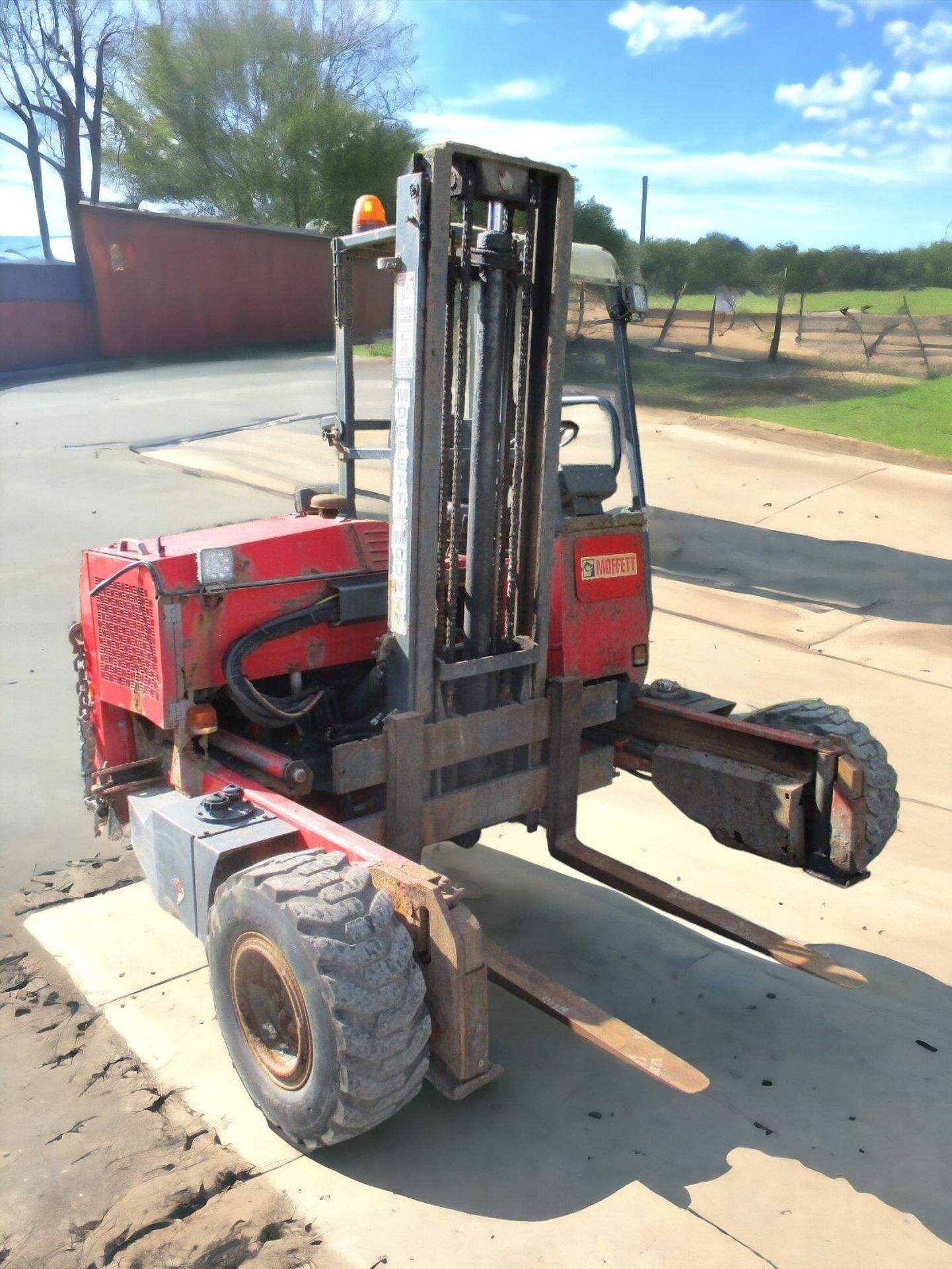 MOFFETT MOUNTY M2003 FORKLIFT - Image 10 of 12