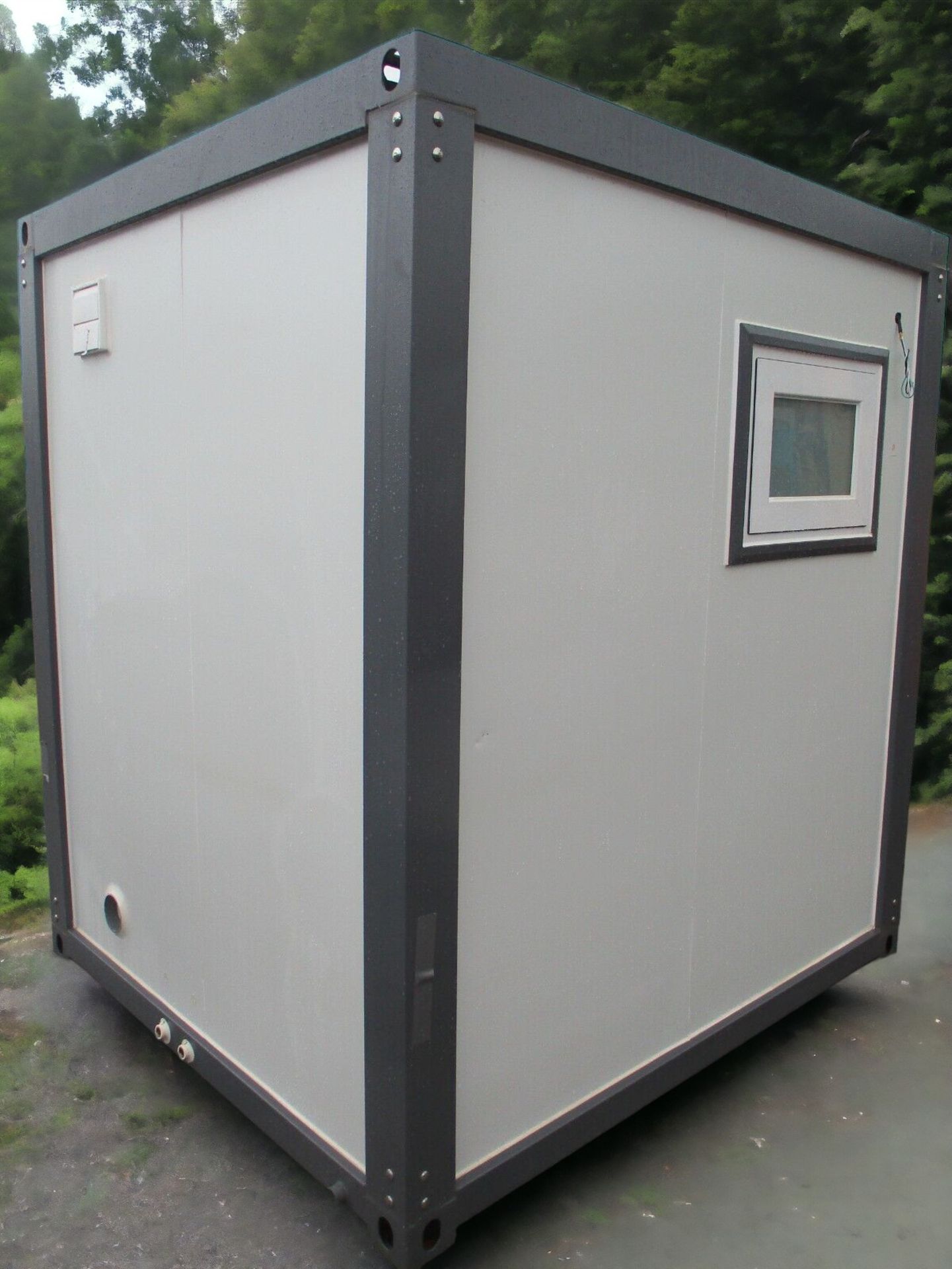 NEW AND UNUSED SHIPPING CONTAINER SHOWER/TOILET BLOCK - Image 3 of 8