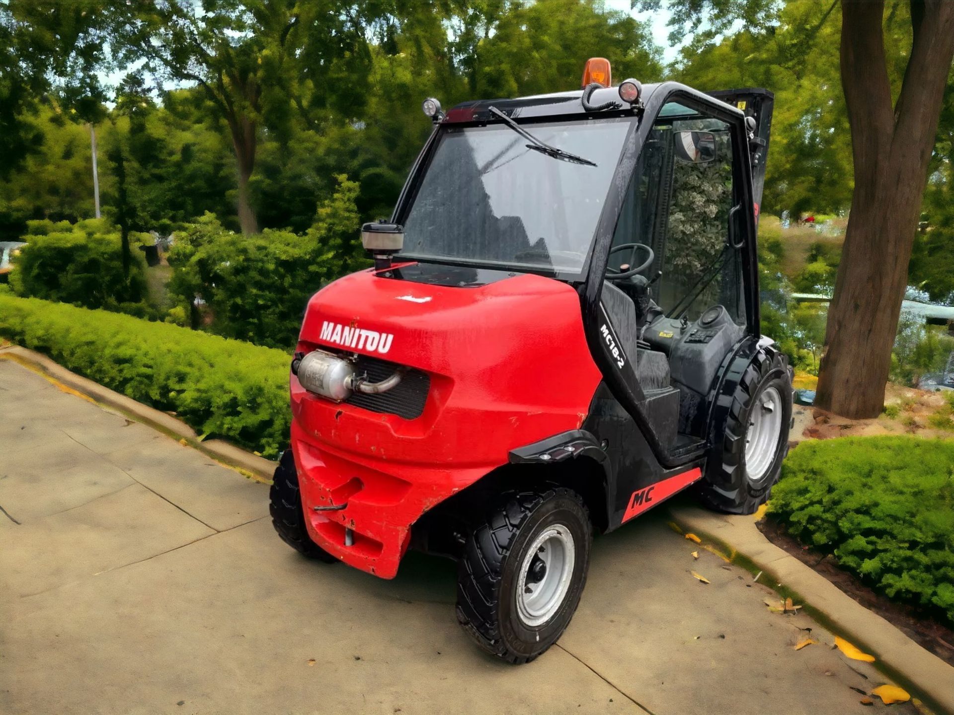 2018 MANITOU MC18-2 DIESEL FORKLIFT - Image 5 of 9