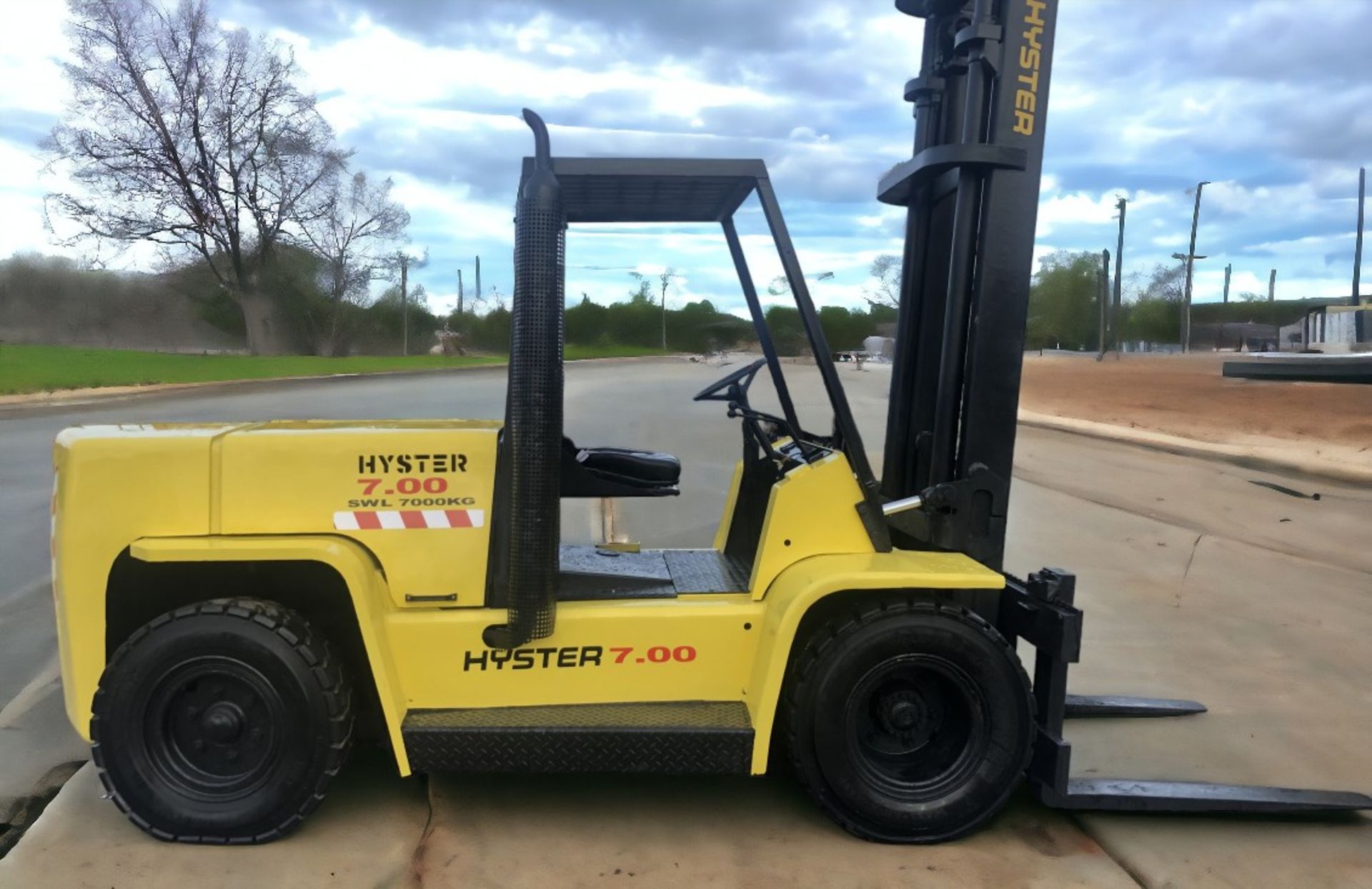 HYSTER H7.00XL ,7 TON DIESEL FORKLIFT - Image 7 of 11