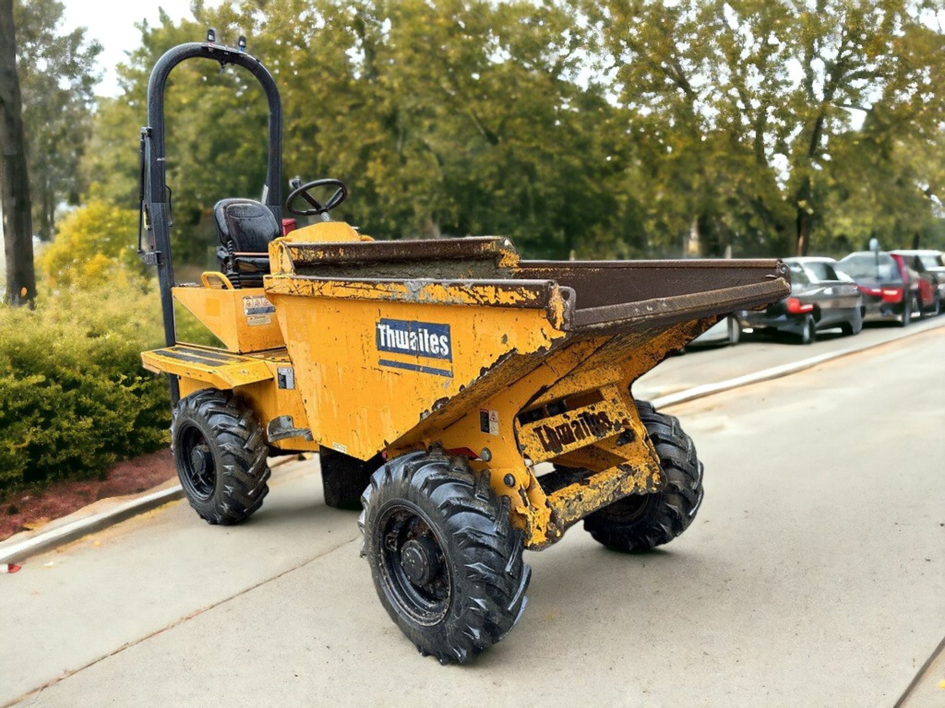 2017 THWAITES 2 TONNE DUMPER - Image 3 of 11