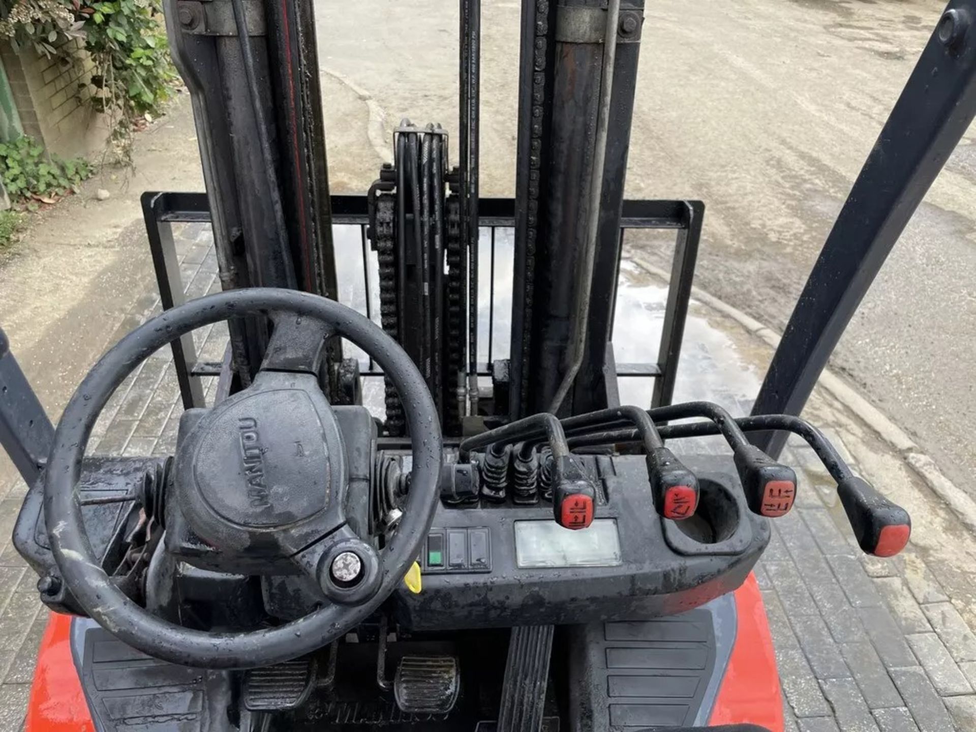 2015 MANITOU MI35D DIESEL FORKLIFT - Image 7 of 9