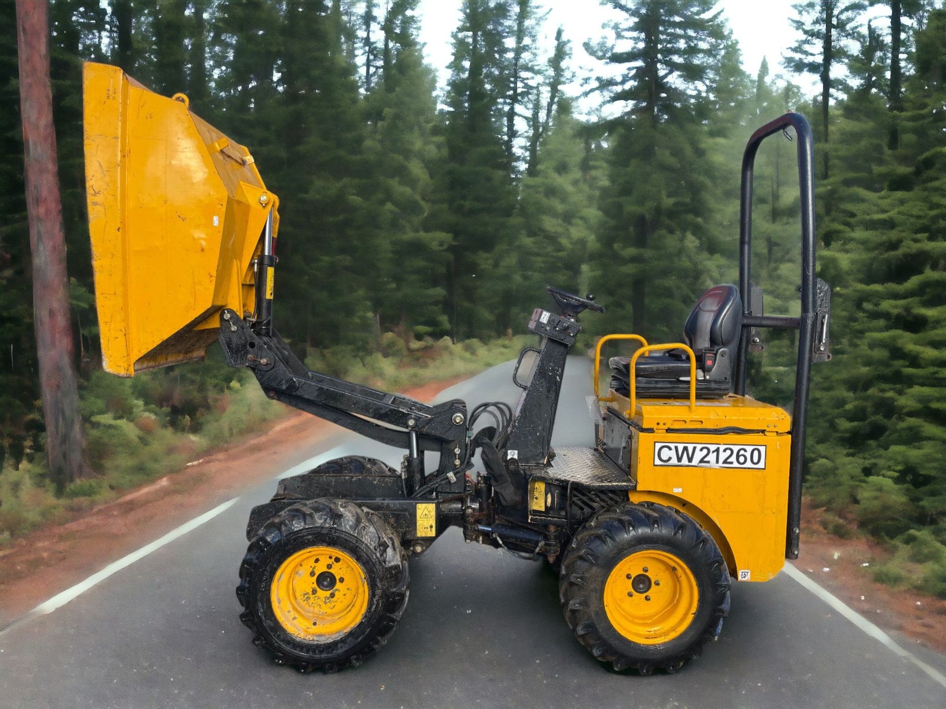 EFFICIENT PERFORMANCE: 2016 JCB 1THT 1 TON HIGH TIP DUMPER