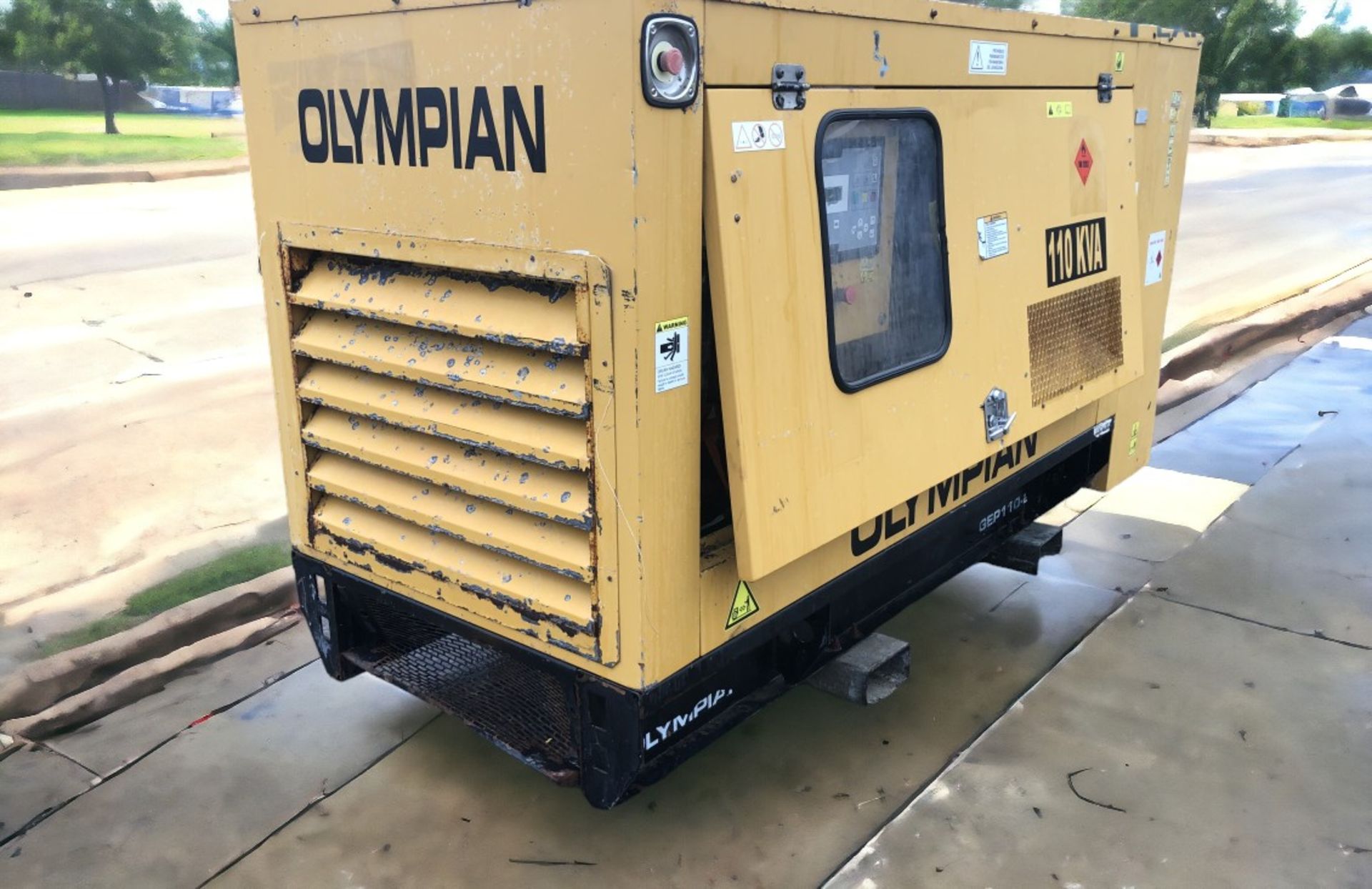 CAT OLYMPIAN 100 KVA SUPER SILENT GENERATOR - Image 6 of 9