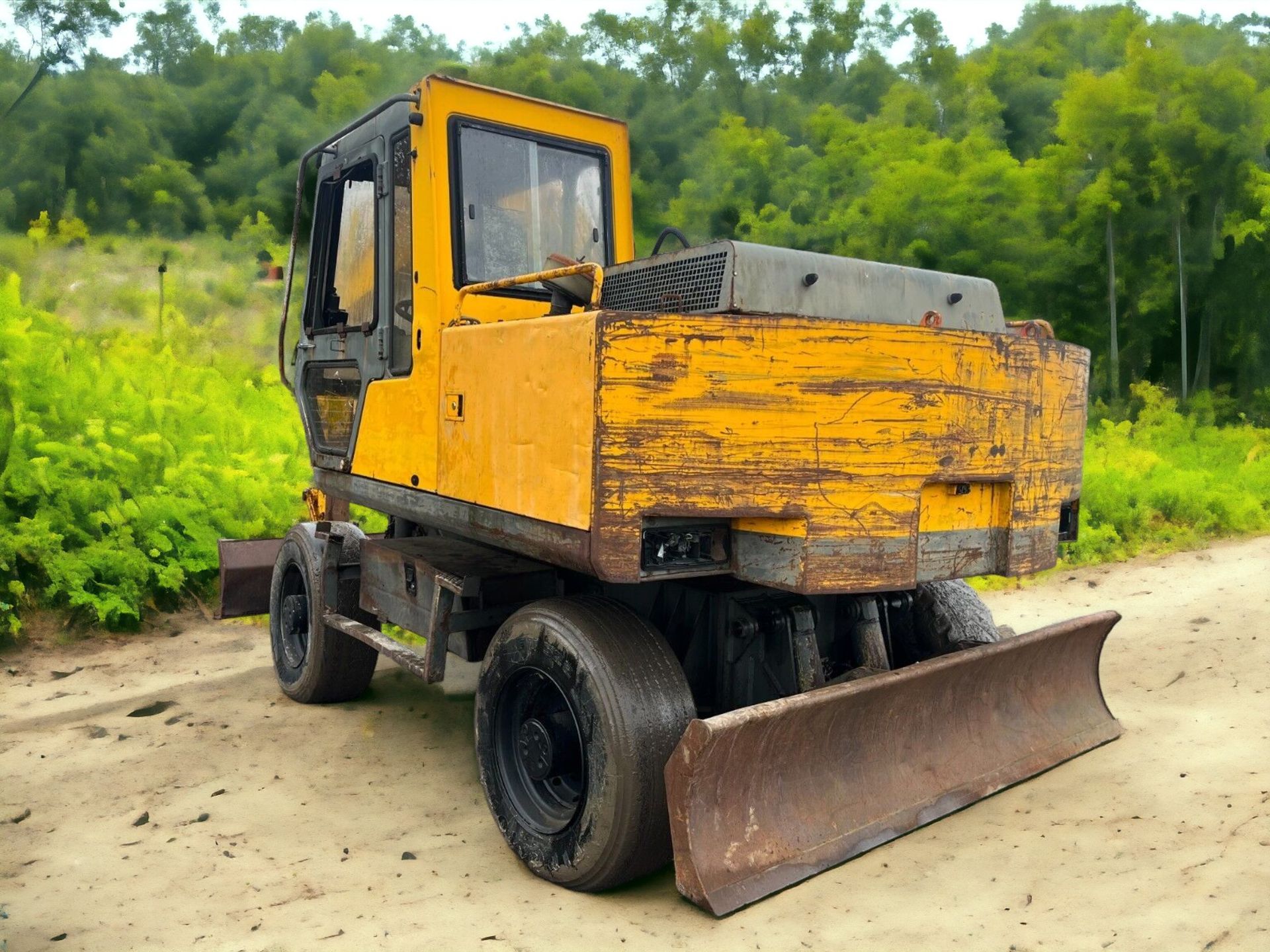 JCB JS130W 13-TON WHEELED EXCAVATOR / DIGGER - Image 3 of 14