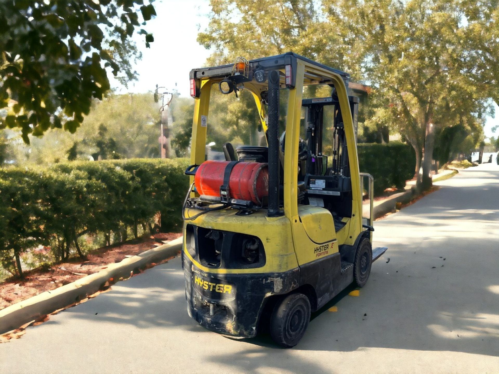 HYSTER LPG FORKLIFT - MODEL H1.8FT (2019) - Image 2 of 5