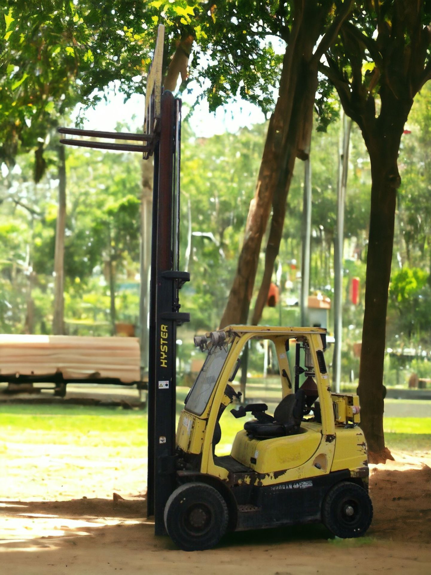 BOOST EFFICIENCY WITH THE HYSTER H2.5FT FORKLIFT >>--NO VAT ON HAMMER--<< - Image 6 of 8