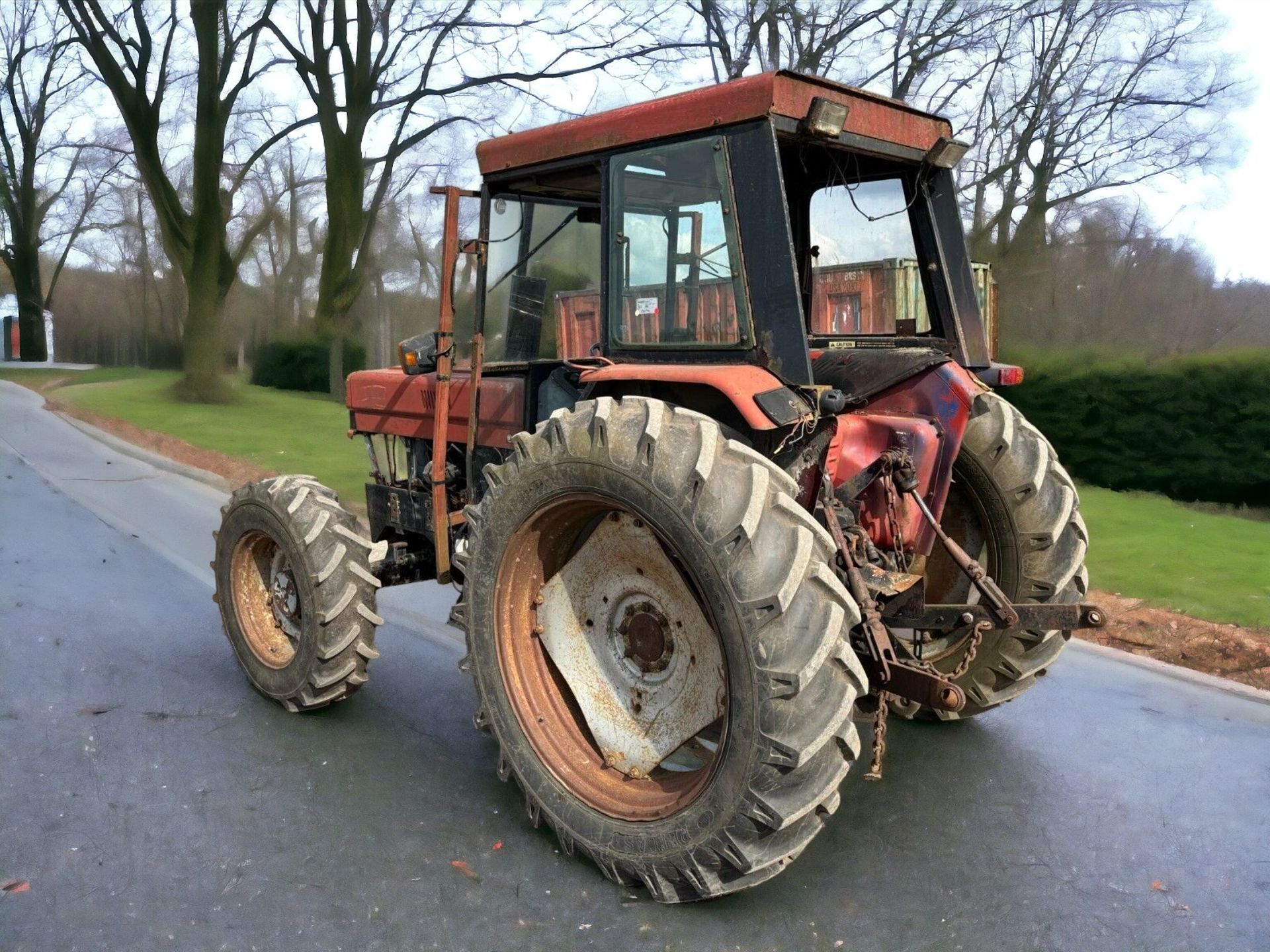 CASE INTERNATIONAL 885 4 WHEEL DRIVE TRACTOR - Image 2 of 8