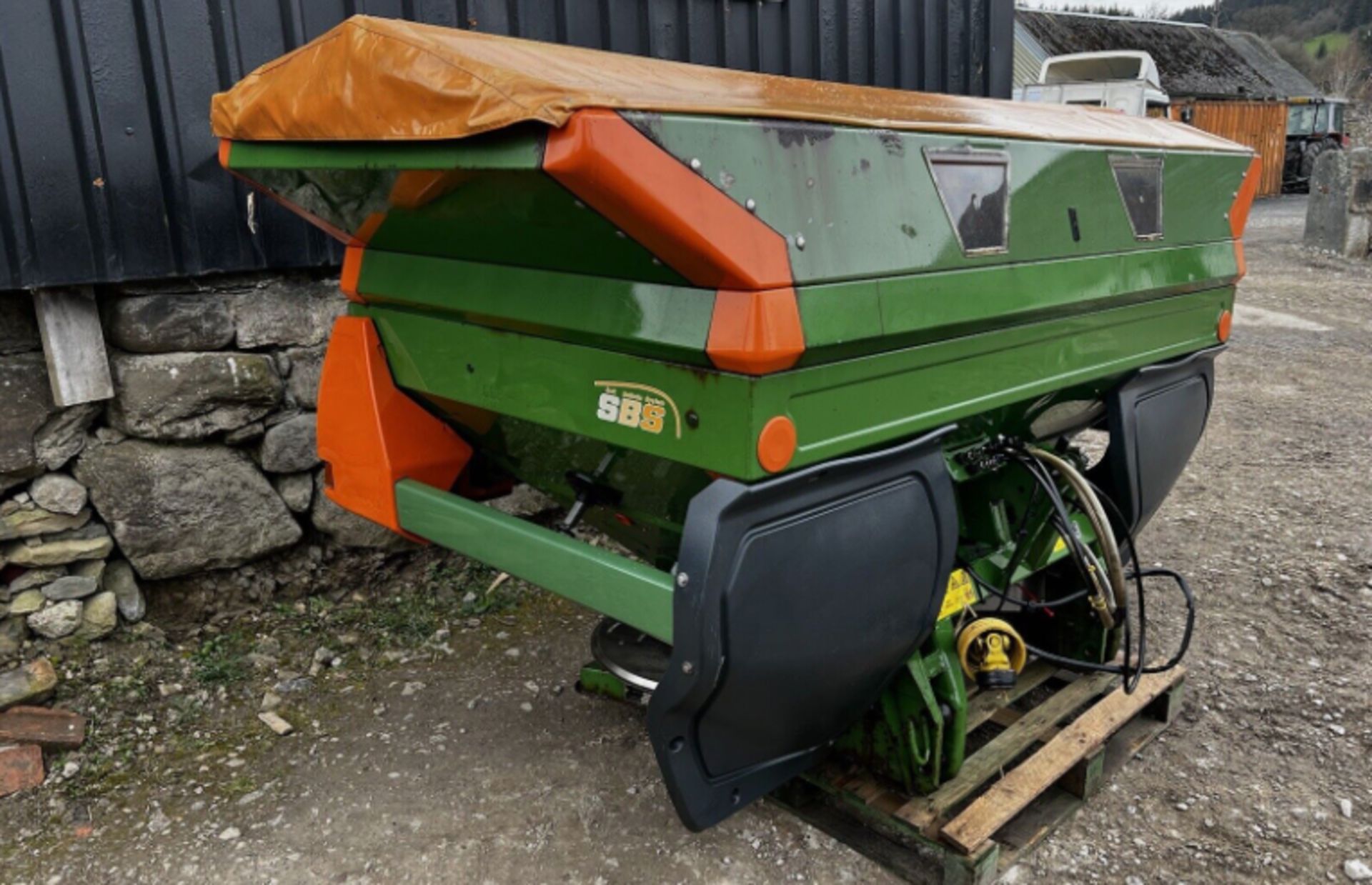 AMAZONE ZA-M 1201 FERTILISER SPREADER - Image 2 of 9