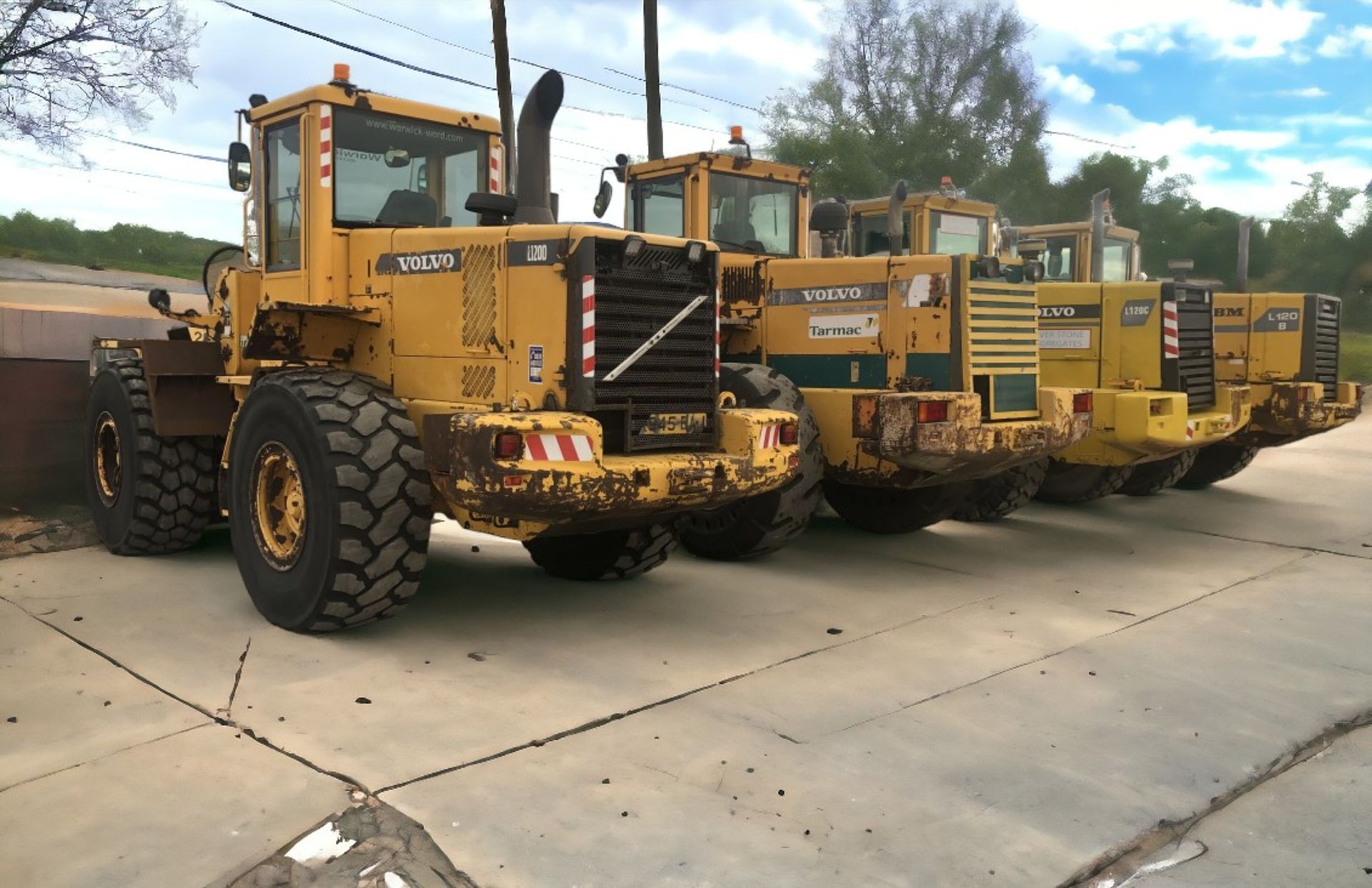 VOLVO L120 C WHEELED LOADER - Image 8 of 11