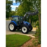 NEW HOLLAND TD5.105 TRACTOR WITH LOADER