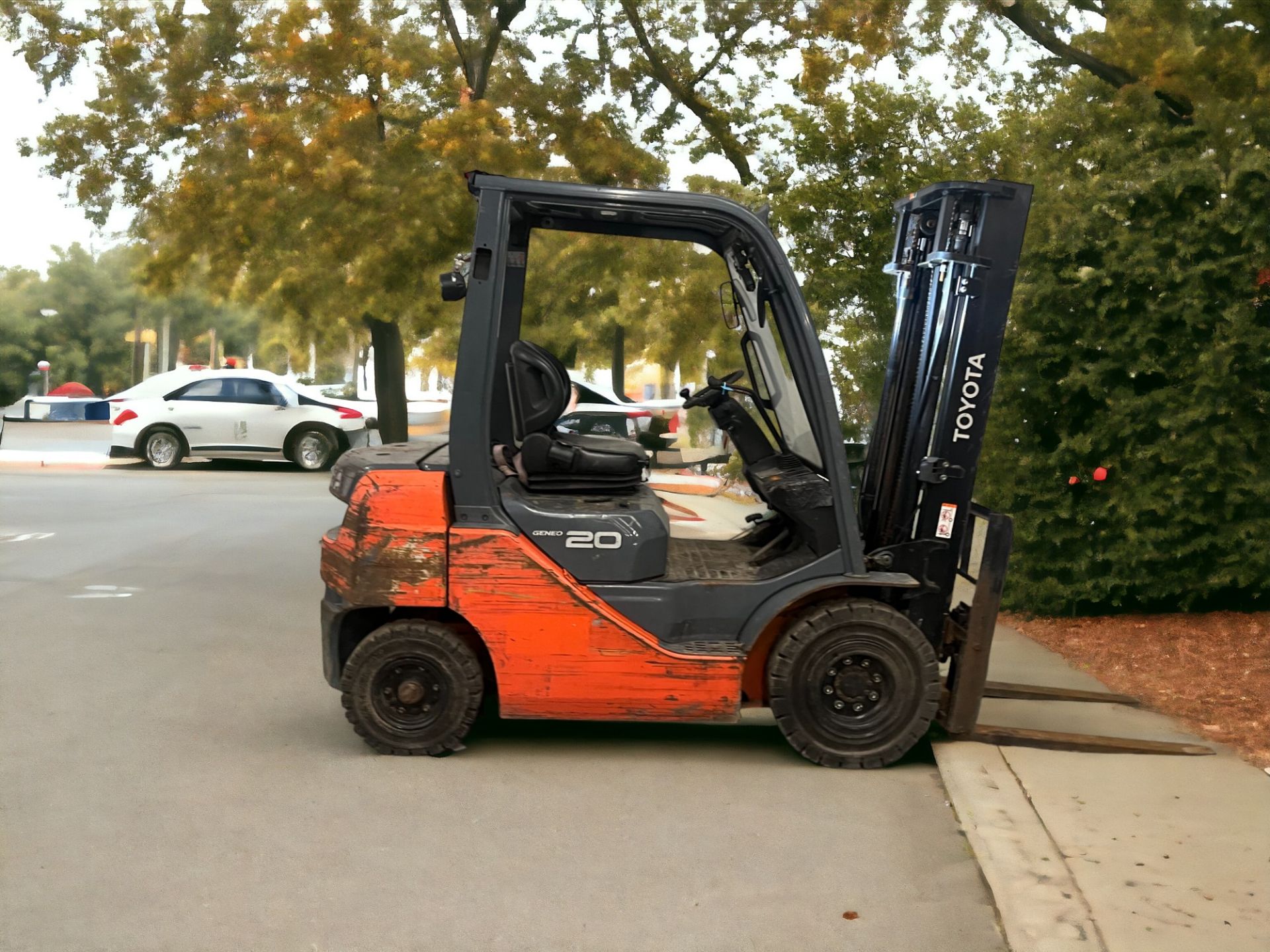 TOYOTA DIESEL FORKLIFT - MODEL 52-8FD20 (2014)