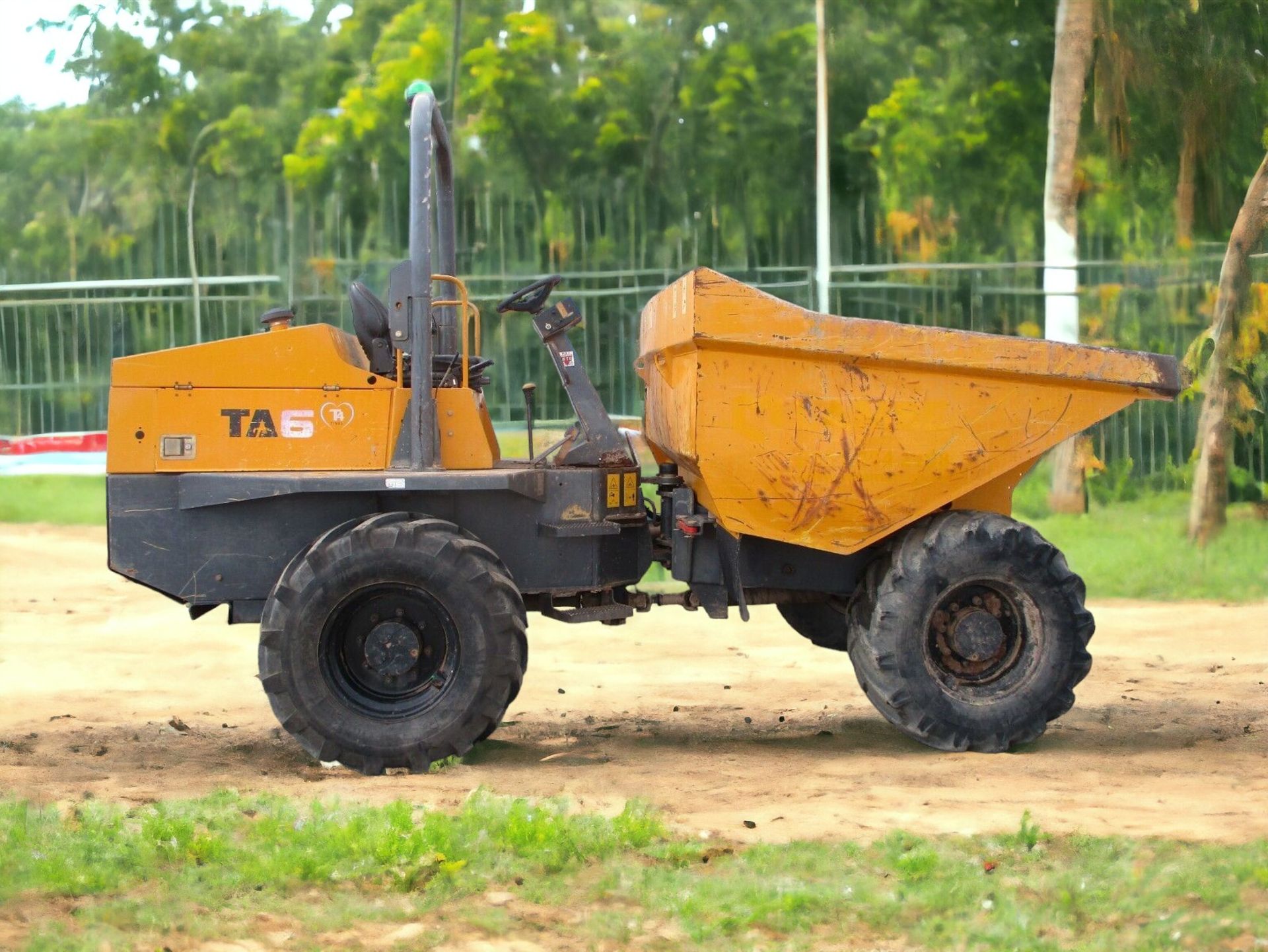 2015 TEREX 6-TON DUMPER - POWER, PRECISION, AND SAFETY COMBINED - Bild 4 aus 12