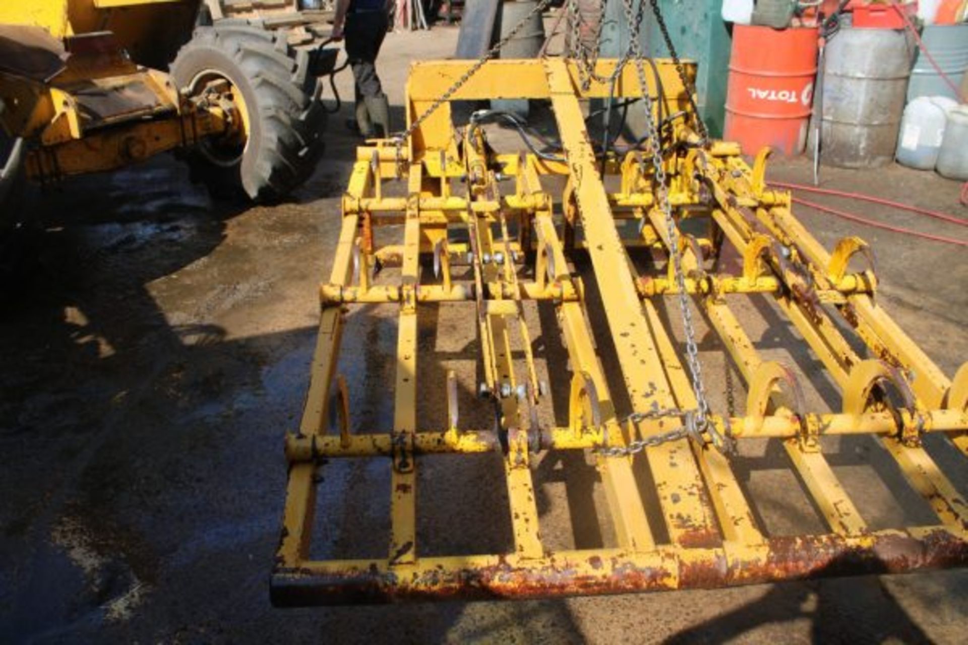 GRAYS HEAVY DUTY GRAB C/W JCB BRACKETS - Image 2 of 6