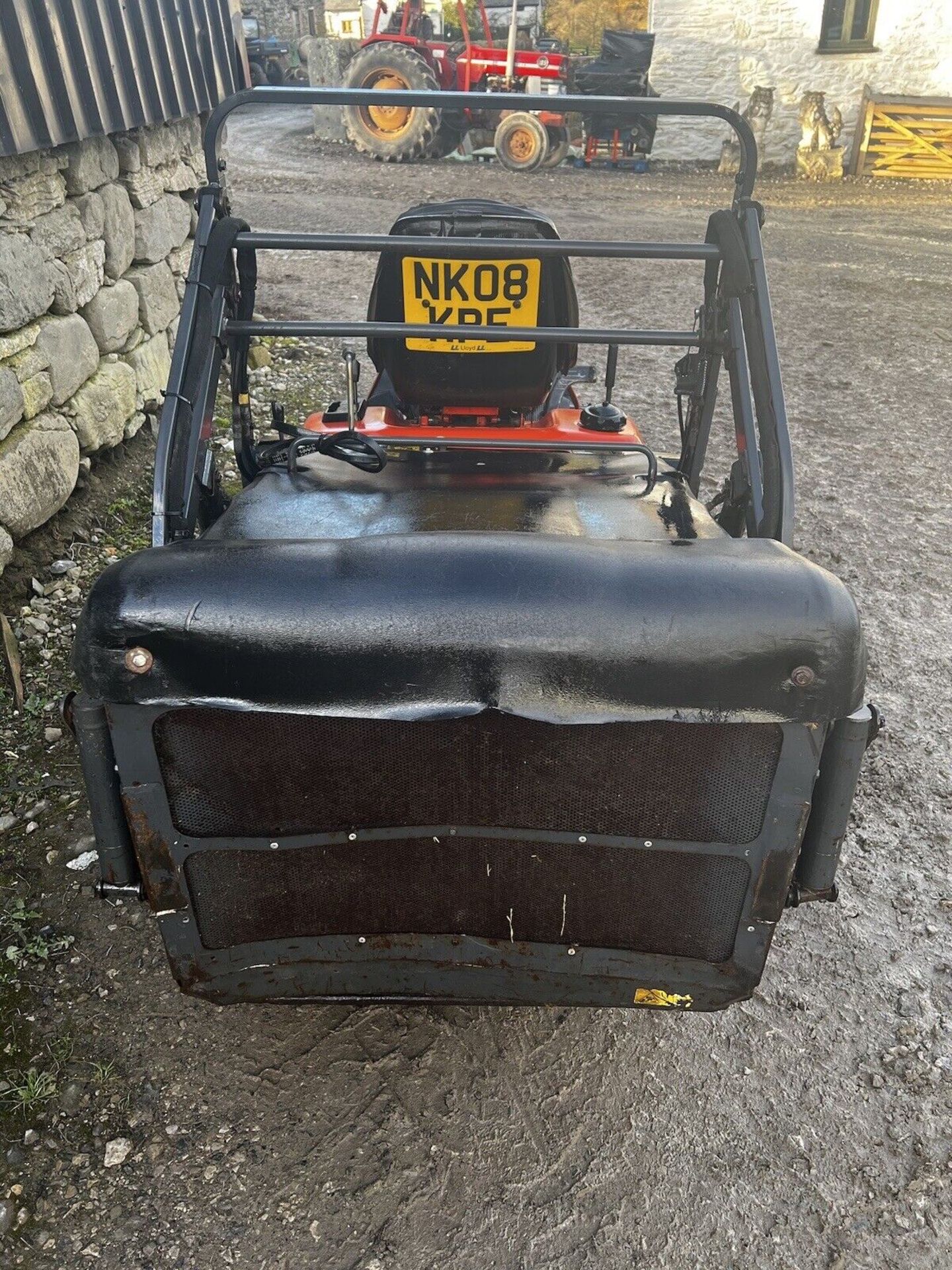 TERRAIN TAMER: KUBOTA G21 DIESEL MOWER MASTERS WITH HYDRAULIC TIP - Bild 3 aus 11