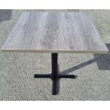 4 X BRAND NEW RESTAURANT/BAR COMPLETE TABLES GREY NEBRASKA OAK STYLE EFFECT