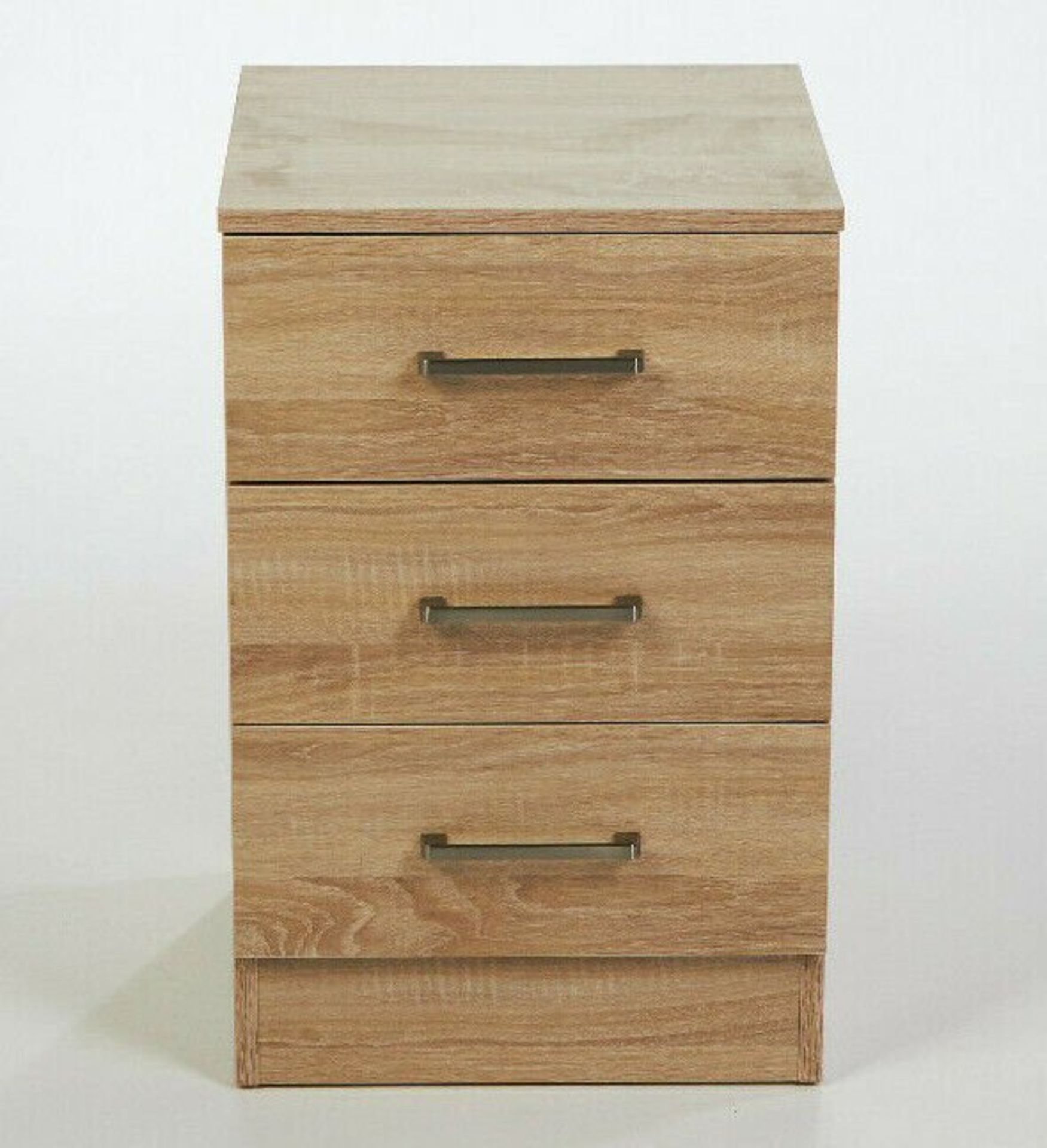 PAIR OF SONOMA OAK 3 DRAWER BEDSIDE CABINETS - STUNNING MODERN DESIGN - Image 5 of 6