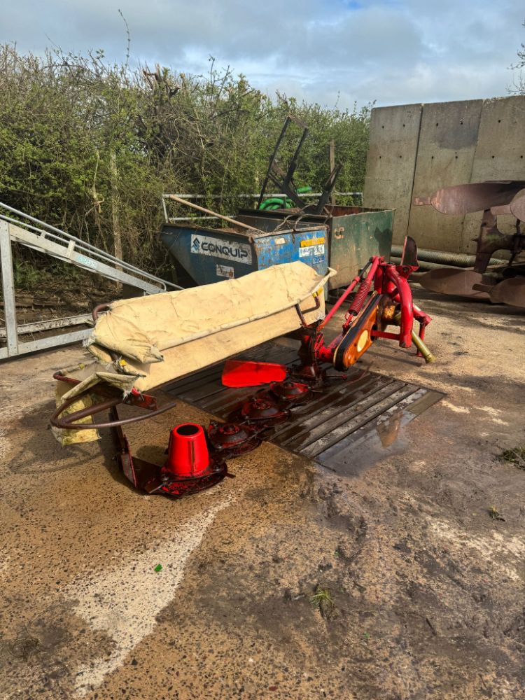 BIG DISCOUNTS - AGRICULTURAL MACHINERY, TRACTORS, DIGGERS, SCISSOR LIFTS, DUMPERS, FORKTLIFTS, MACHINERY & PLANT Ends Mon 3rd June 11am