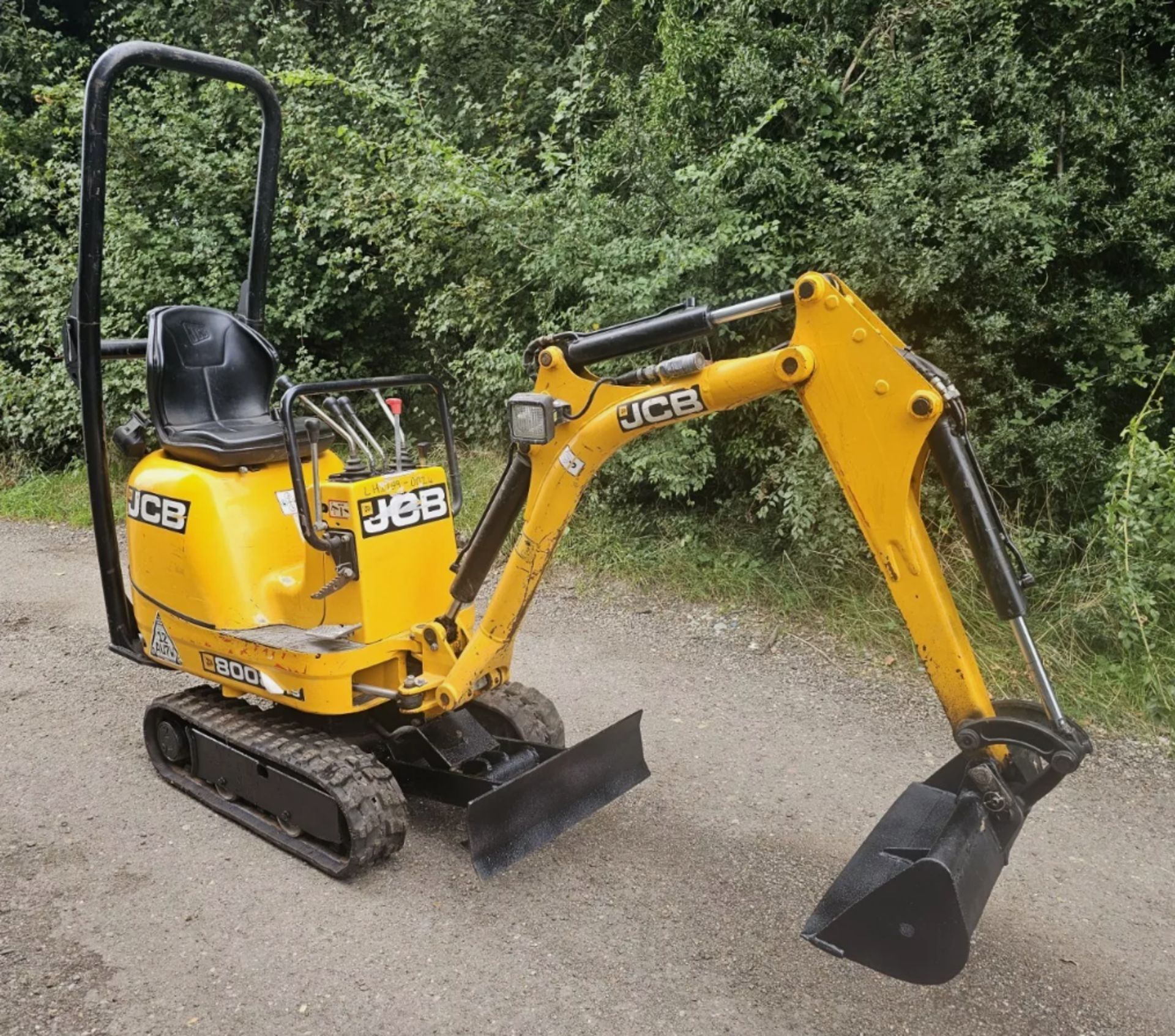 Ricambi Carrozzeria JCB Per Mini Escavatori Usati, Ricambi - Foto 10