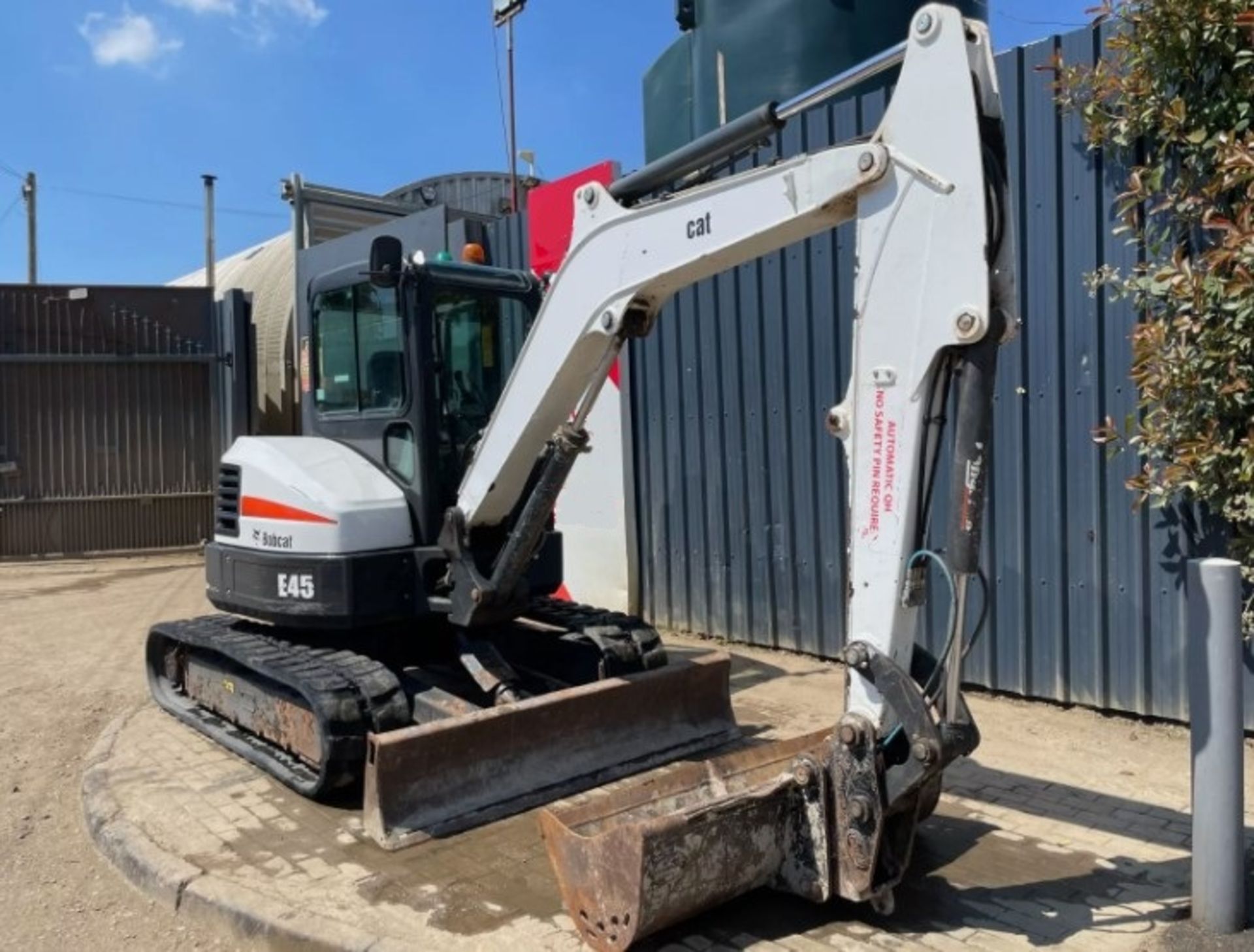 BOBCAT E45 MINI EXCAVATOR (2020) - Image 2 of 15