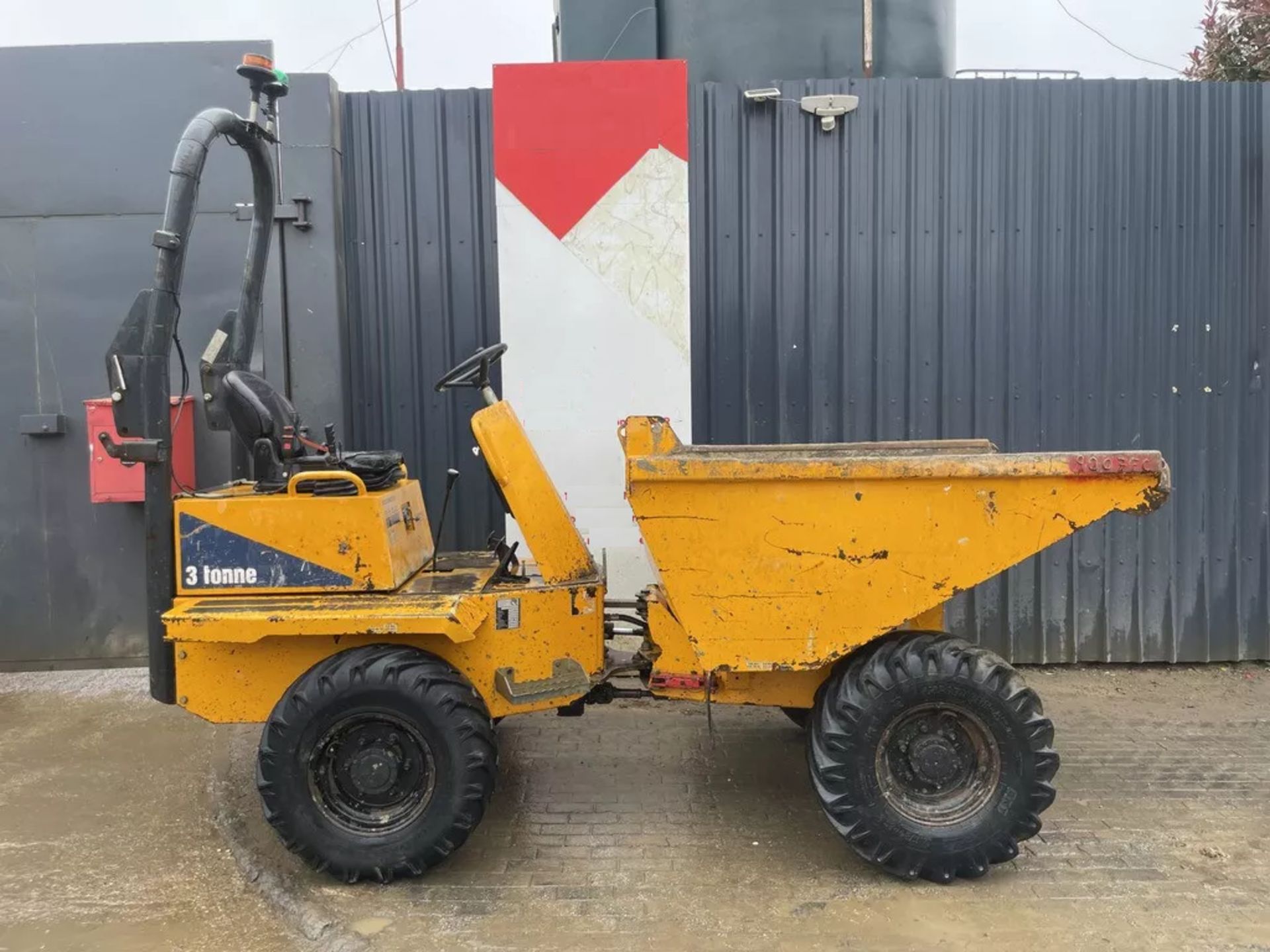 THWAITES 3 TONNE 4X4 DUMPER (2015) - Image 7 of 7