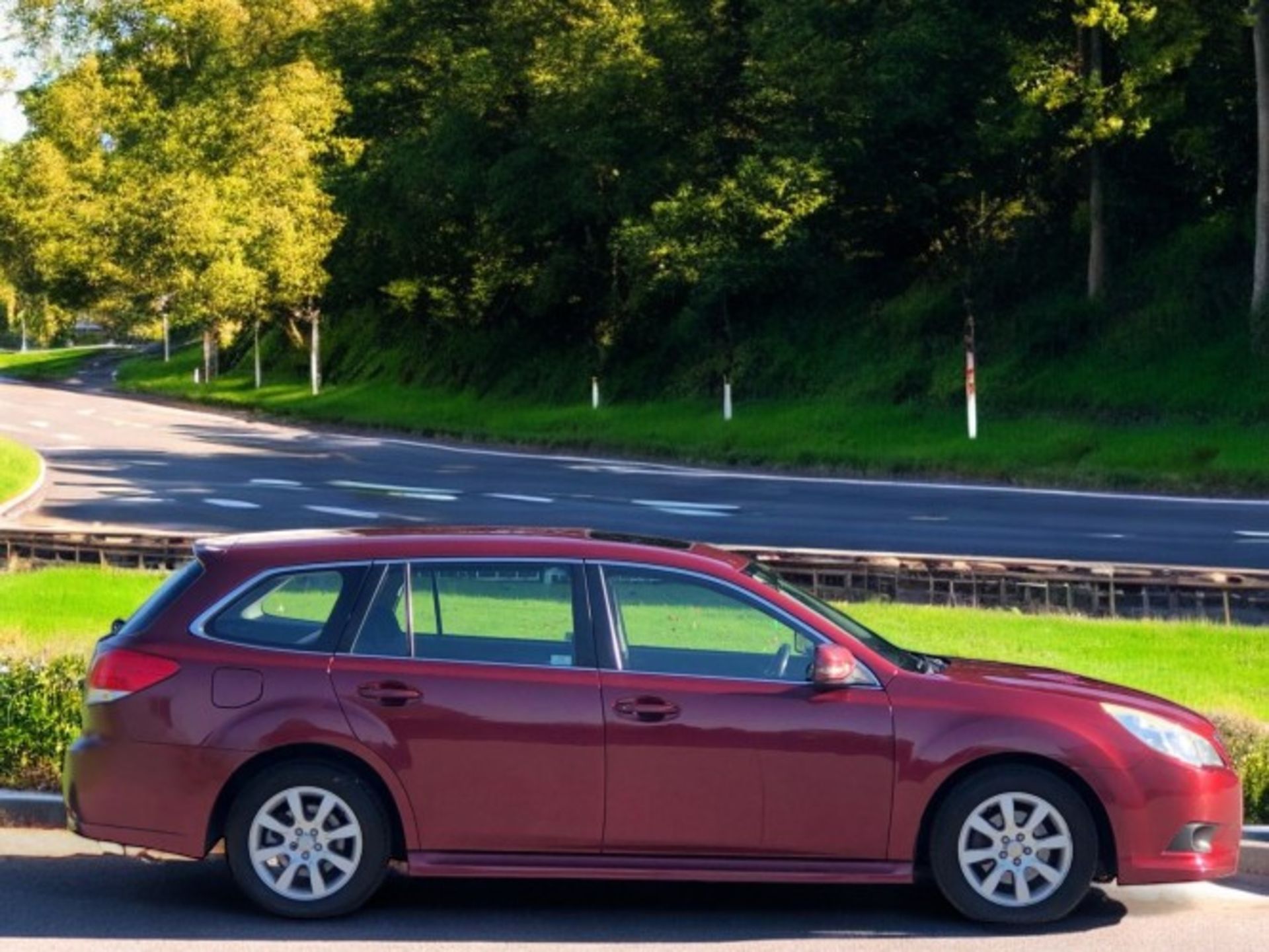 2010 SUBARU LEGACY 2.0D S SPORT TOURER 4WD 5DR ESTATE >>--NO VAT ON HAMMER--<< - Image 6 of 28