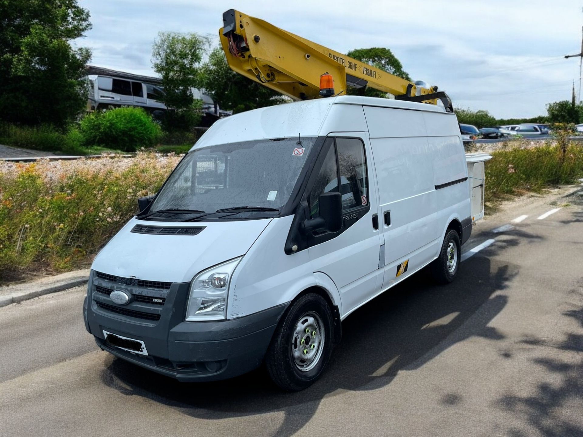 2008 (57 REG) FORD TRANSIT T350M CHERRY PICKER