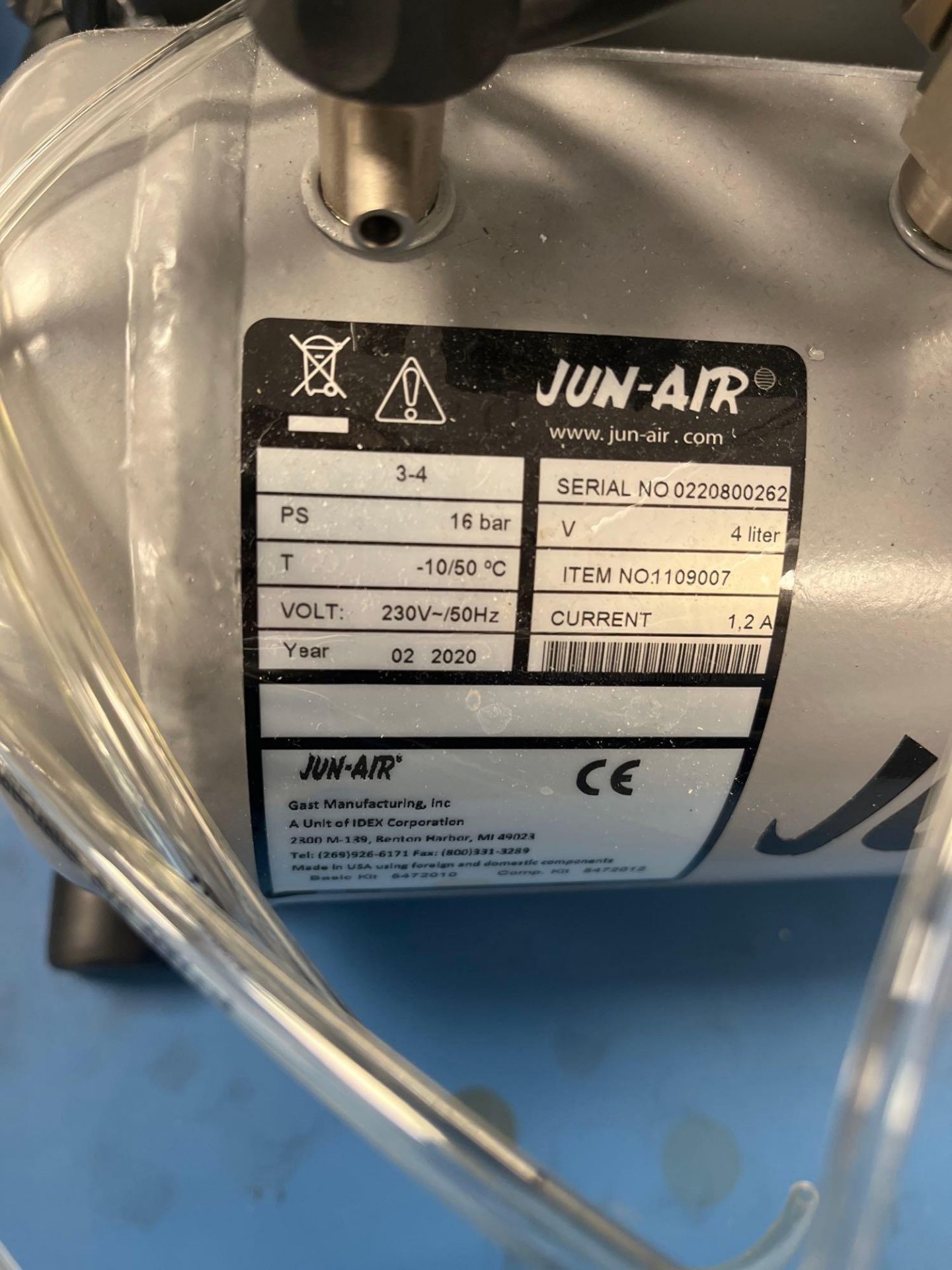 Jun-Air 4L 16bar air compressor (2020) - Image 2 of 3