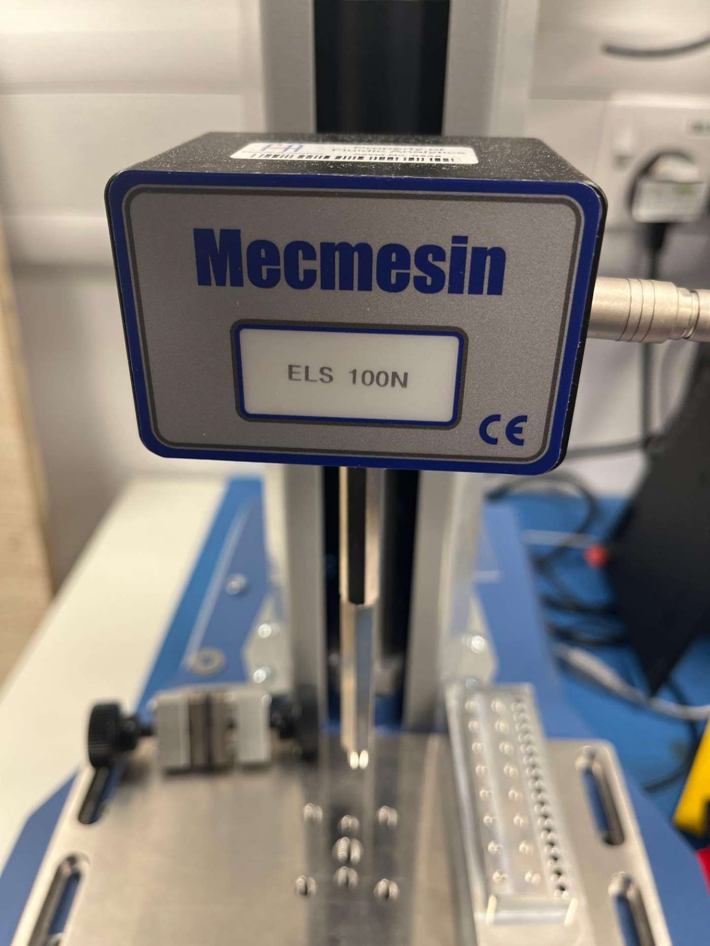 Mecmesin MultiTest 2.5-DV force tester