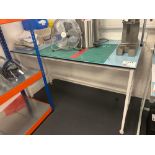 White laboratory workbench (excludes contents) (approximately 160cm L x 81cm W x 90cm H)