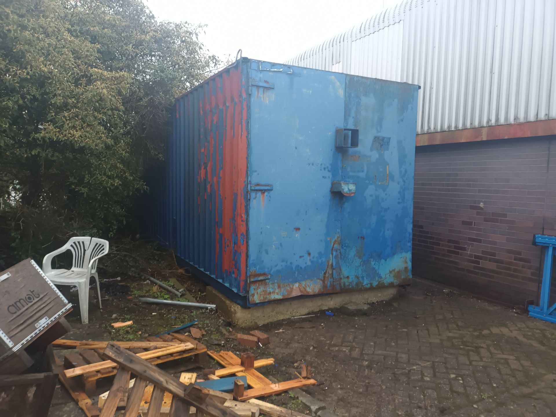 20' shipping container