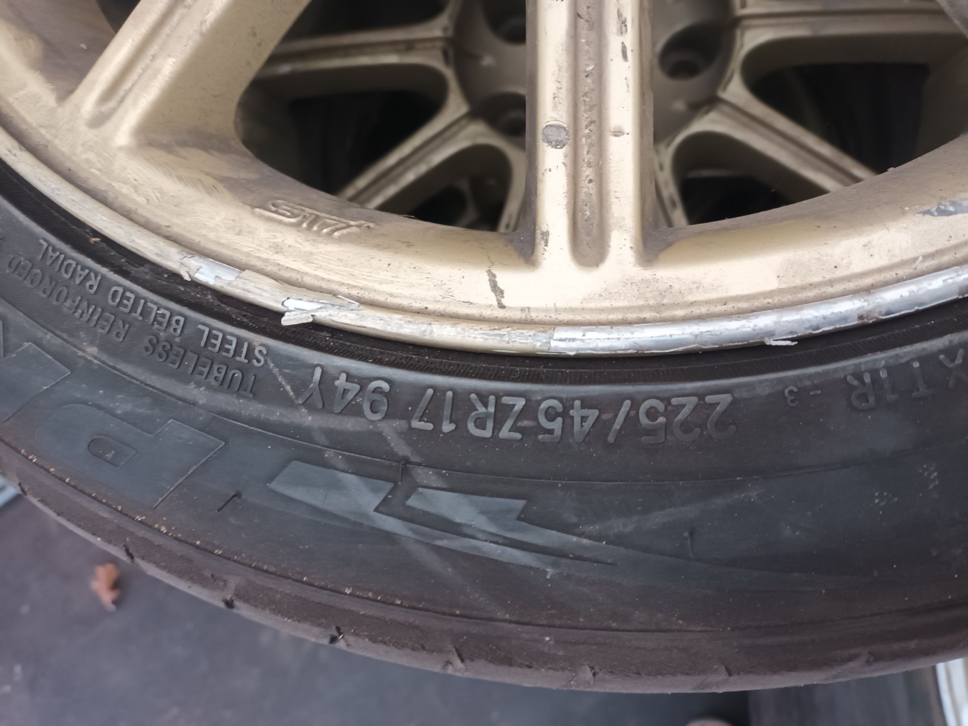 Four Subaru Enkel 17" alloys - Image 3 of 8