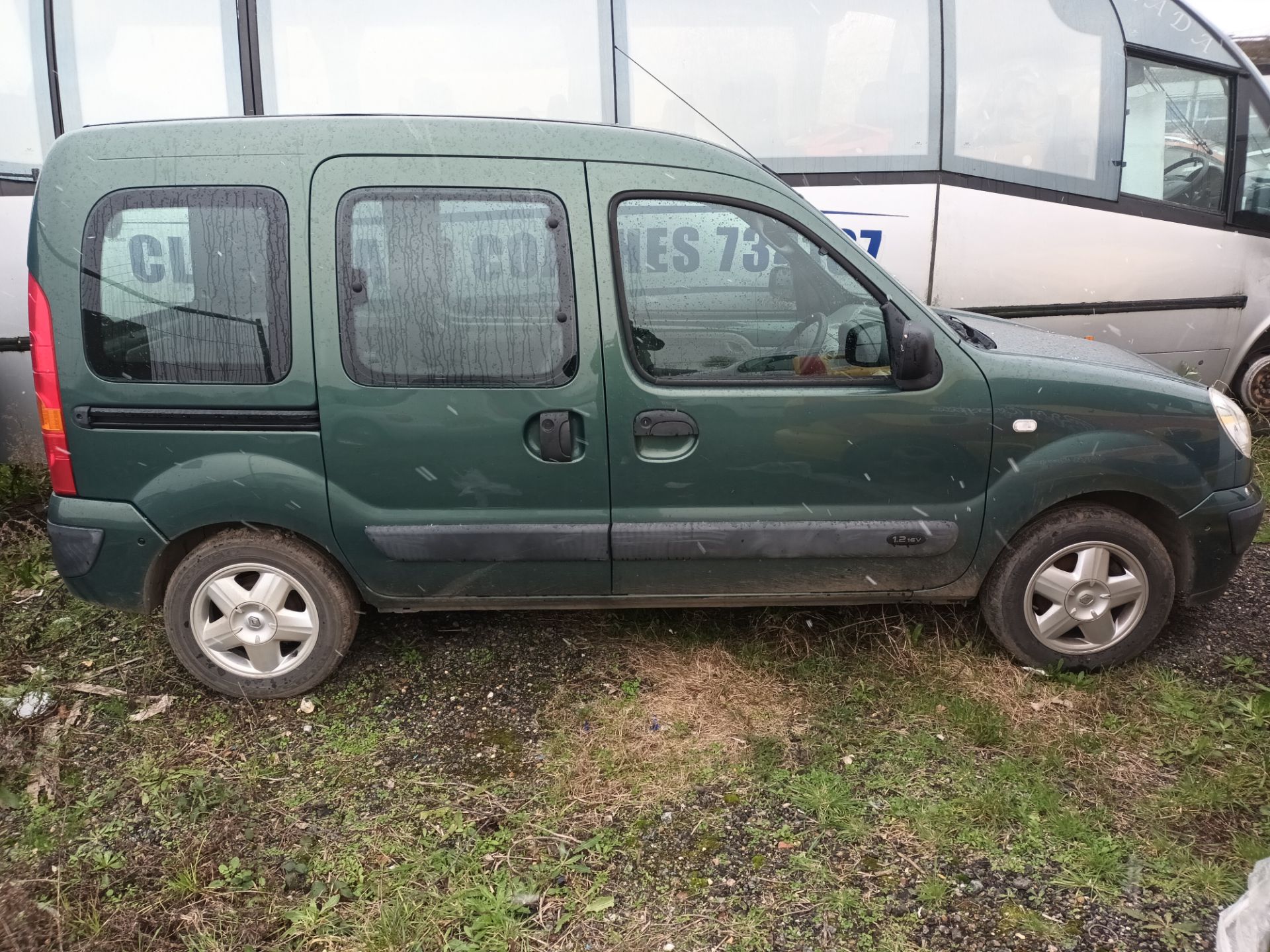 Renault Kangoo Estate - 1.2 Expression 5dr (2006) - Image 3 of 14