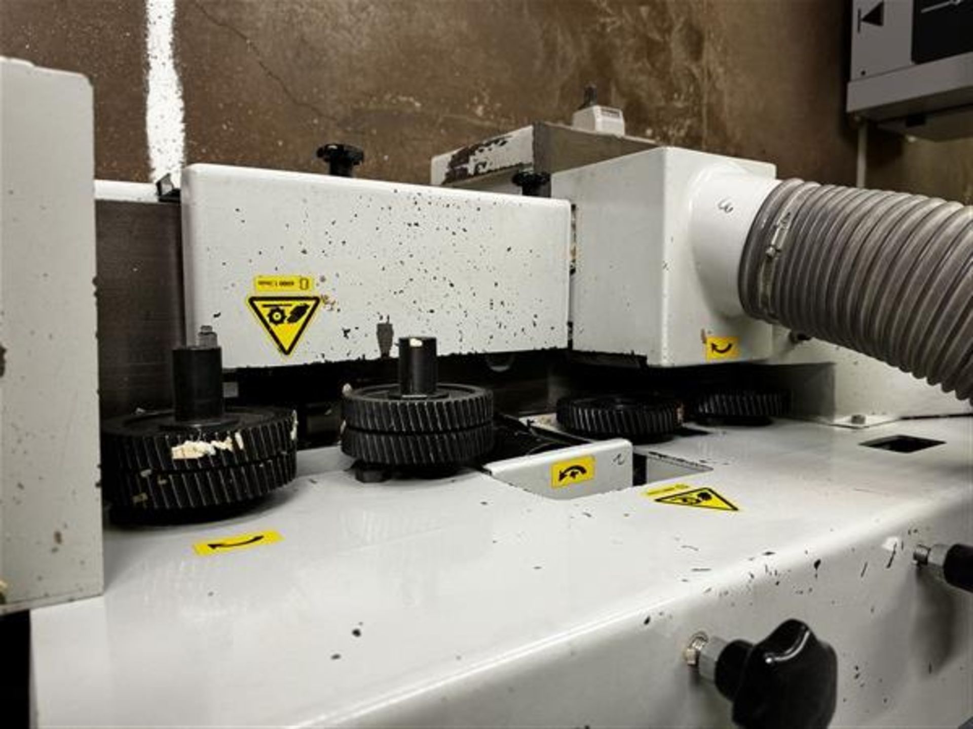 Holtech 4 sided through feed moulder (2004), type Compact 18, serial no. 4255 03, power 400v - Image 6 of 9