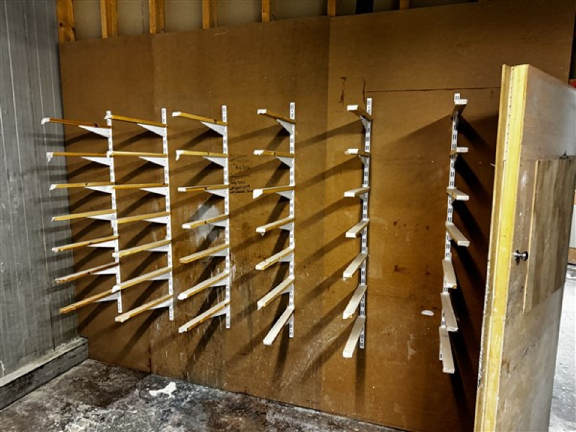 Large quantity of wall mounted adjustable shelving brackets and stands - Image 8 of 9