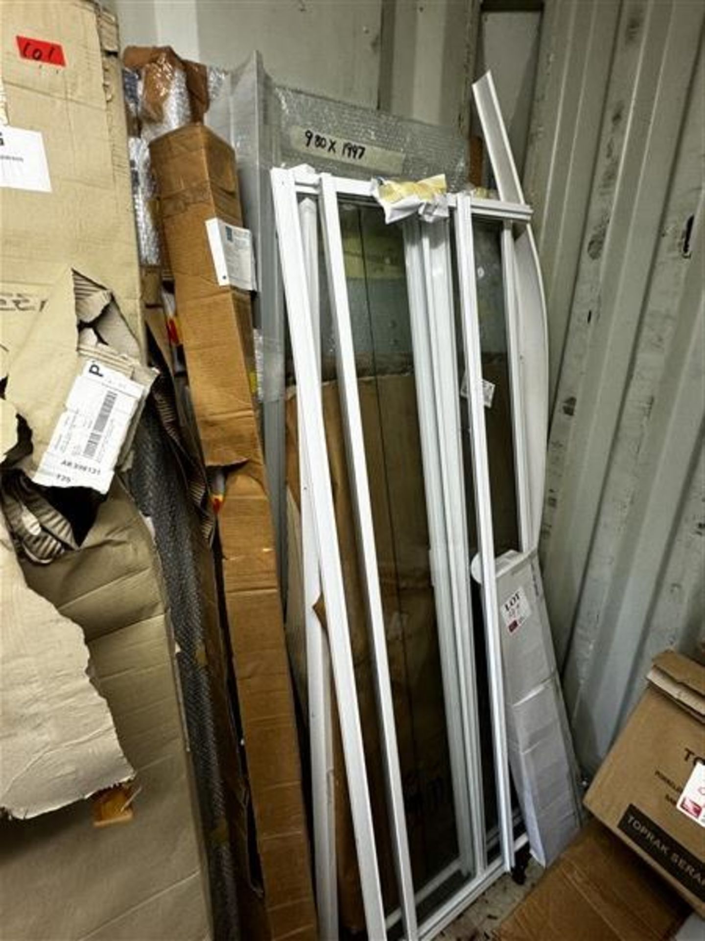 Assorted lot of various incomplete glass shower panels and tracking (Please note, this lot must be - Image 4 of 5