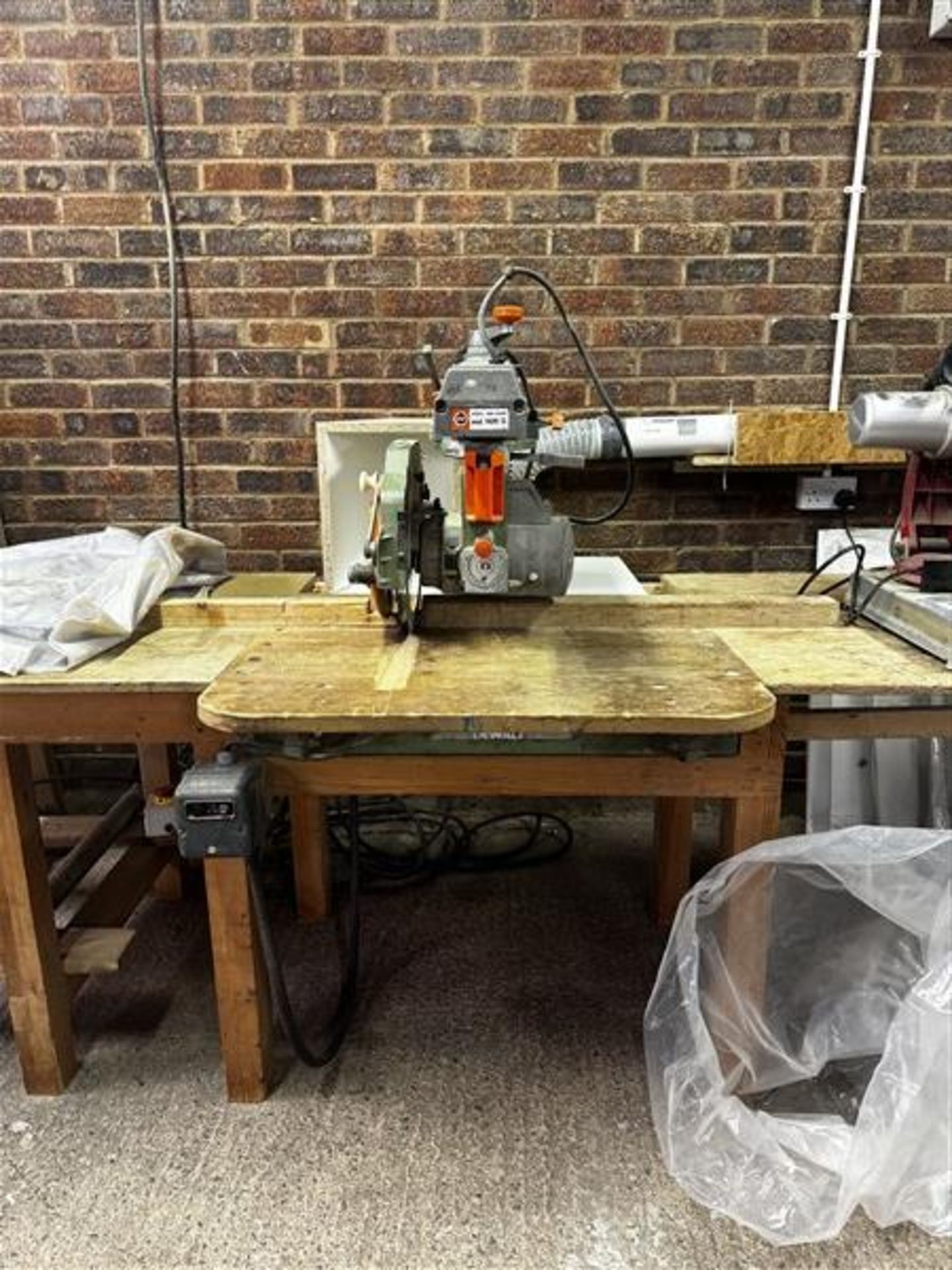 Dewalt radial arm saw, model 1420/S, to include wooden work bench, 3 phase - Image 2 of 5