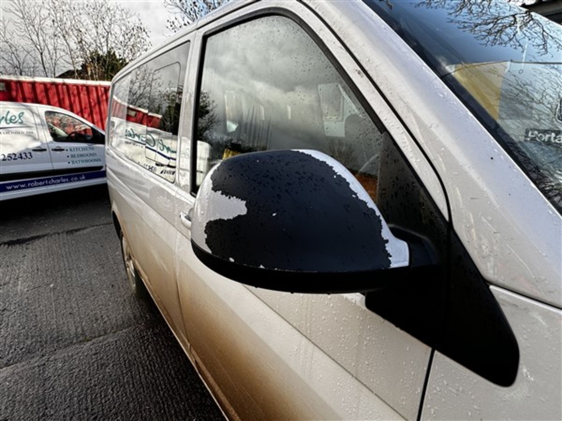 Volkswagen Transporter T32 TDI Blue Motion 2.0 BiTDi BMT 180PS Highline Kombi Van, 5 seater, reg no. - Image 11 of 20