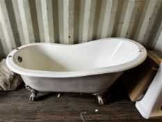 Used freestanding roll top bath, L 1550mm x W 760mm (Please note, this lot must be removed before