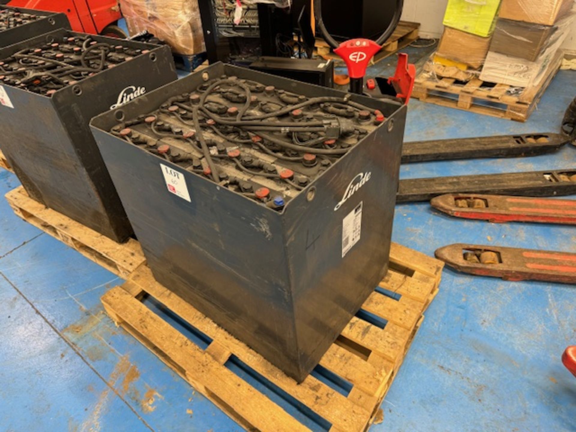 Linde spare battery pack for electric forklifts