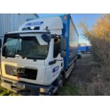 MAN euro 5 12t curtainside lorry with foldaway tail lift